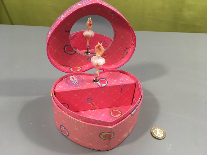 Boîte à bijoux musicale danseuse en forme de coeur, moins cher chez Petit Kiwi