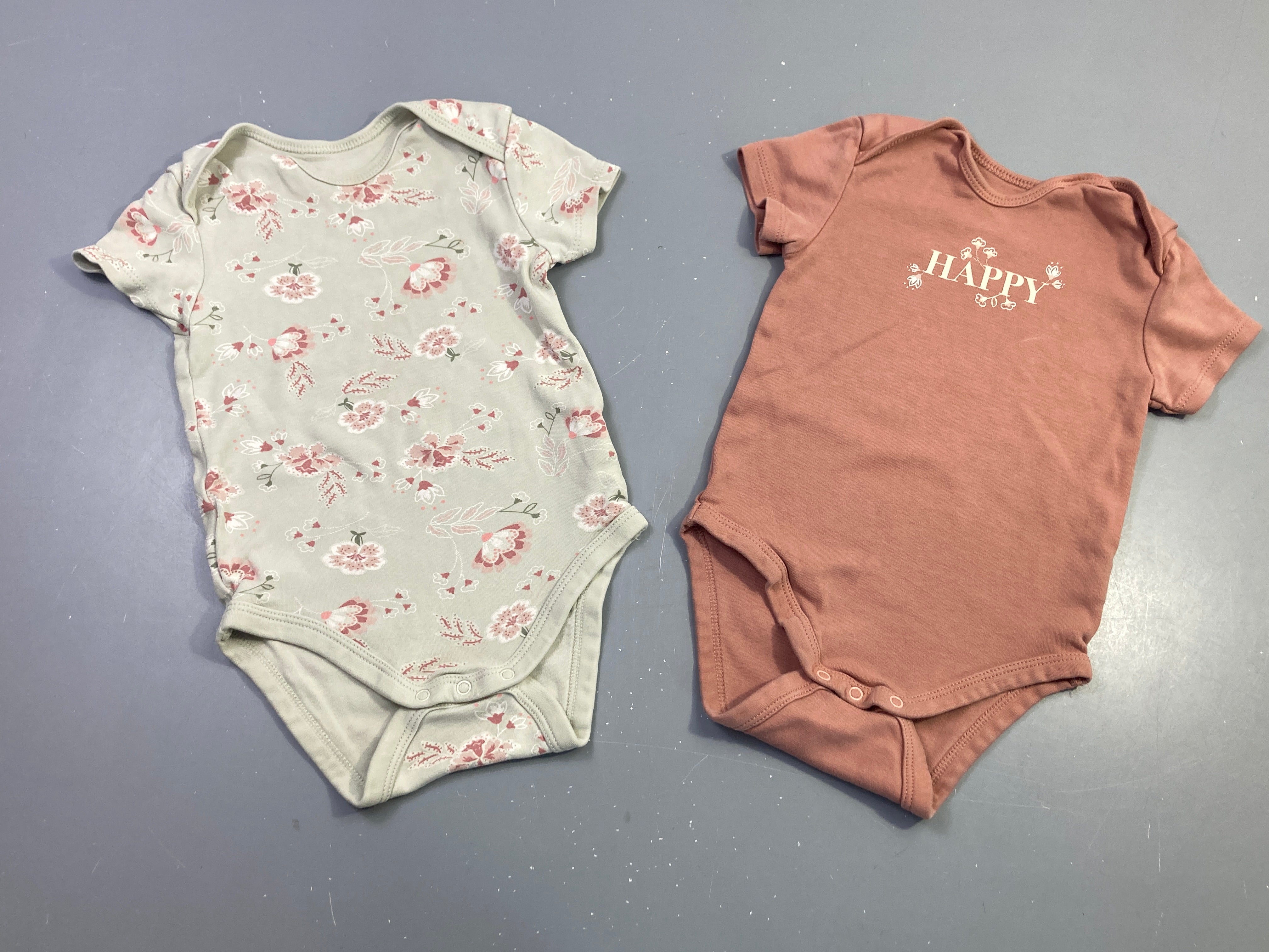 Lot de 2 bodies m.c beige fleurs et terracotta happy
