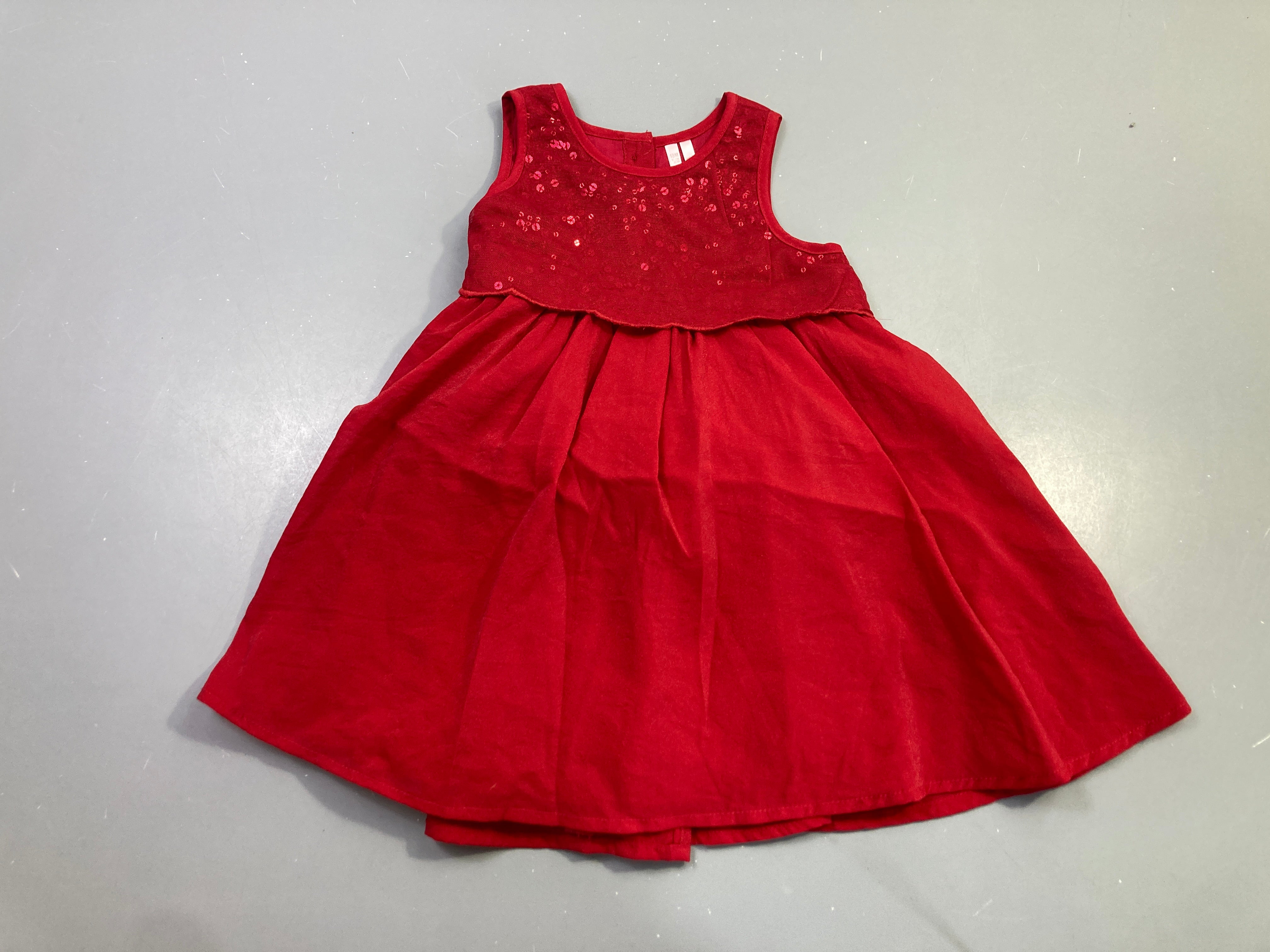 Robe s.m rouge tulle sequins