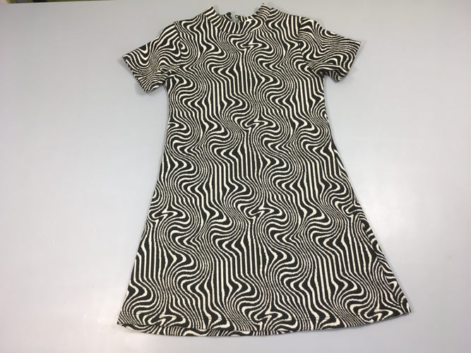 Robe m.c mailles fines noir/blanc, légèrement boulochée, moins cher chez Petit Kiwi