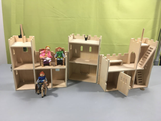 Château fort en bois qui se déplie + 3 personnages, moins cher chez Petit Kiwi