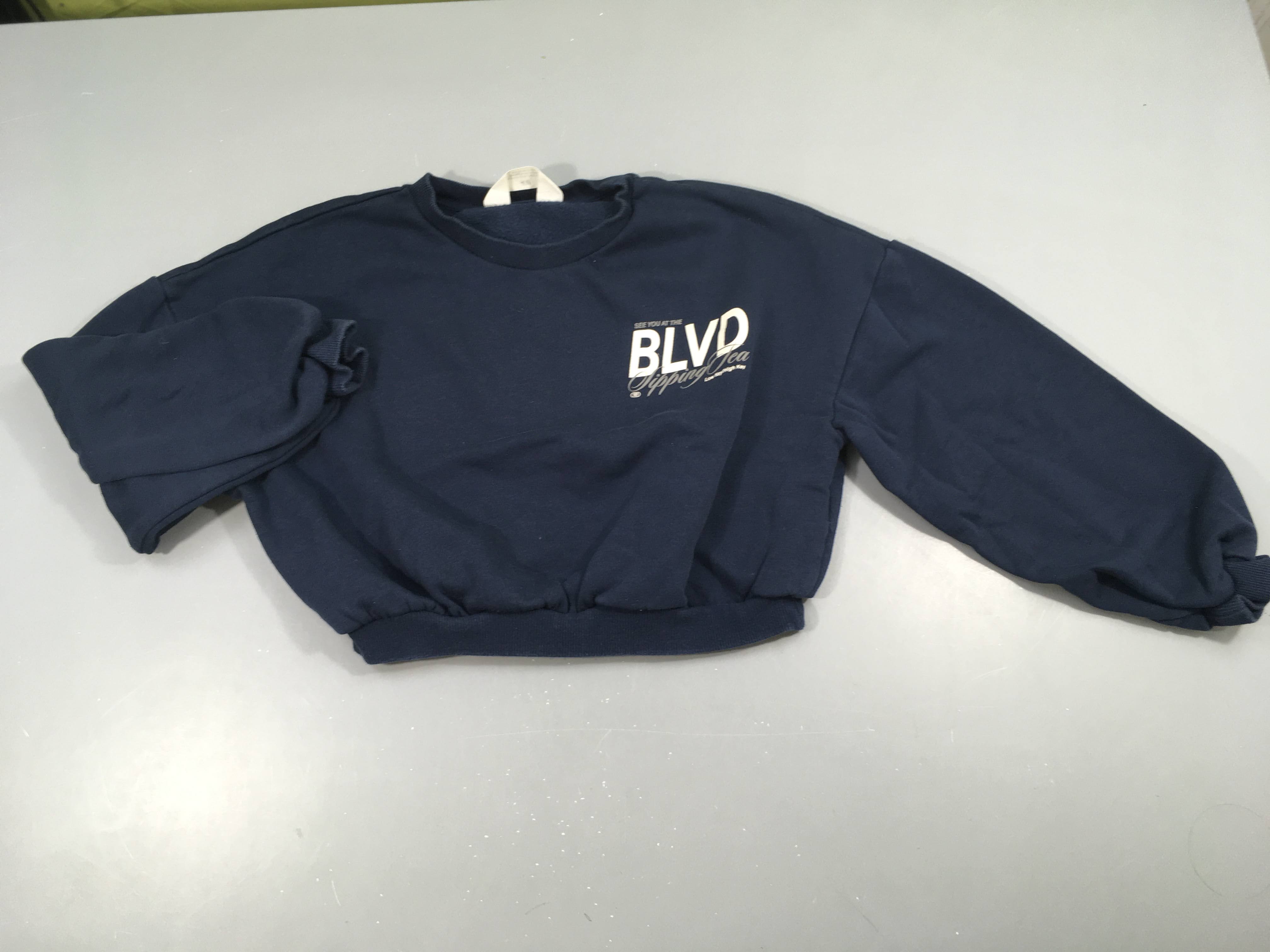 Sweat court bleu foncé BLVD