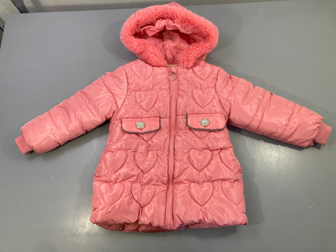 Doudoune rose capuche fourrure coeurs matelassés strass, moins cher chez Petit Kiwi