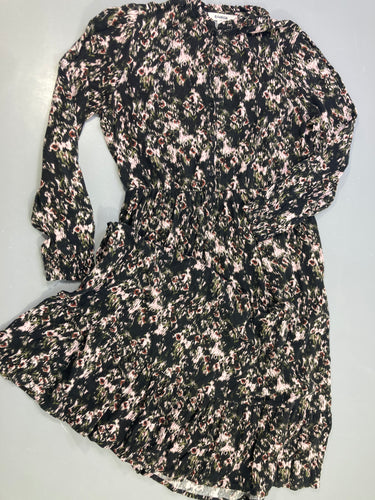 Robe m.l noire imprimé rose/kaki, moins cher chez Petit Kiwi