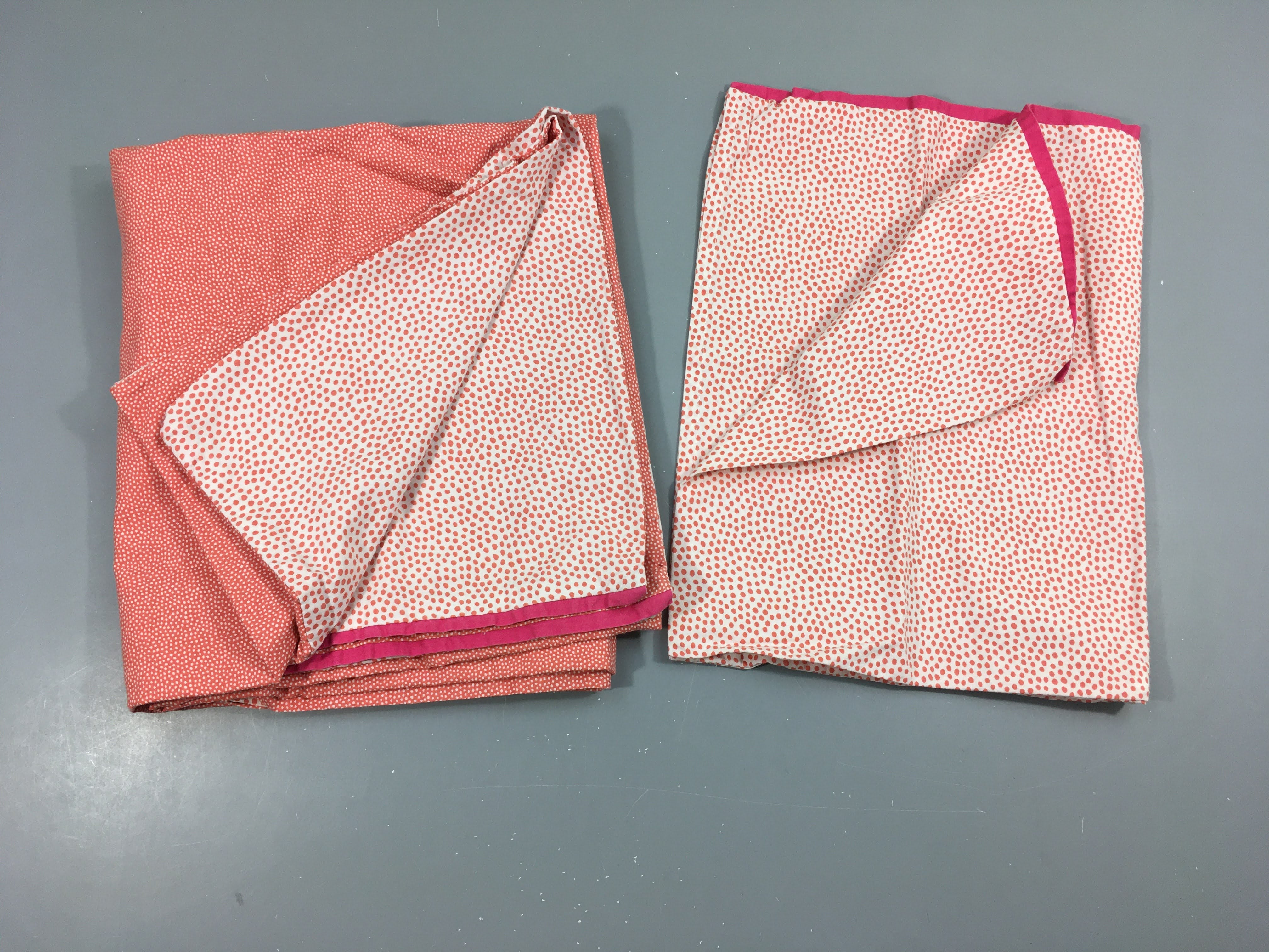 Ensemble draps de lit 120x60cm gris chiné corail pois drap housse/taie