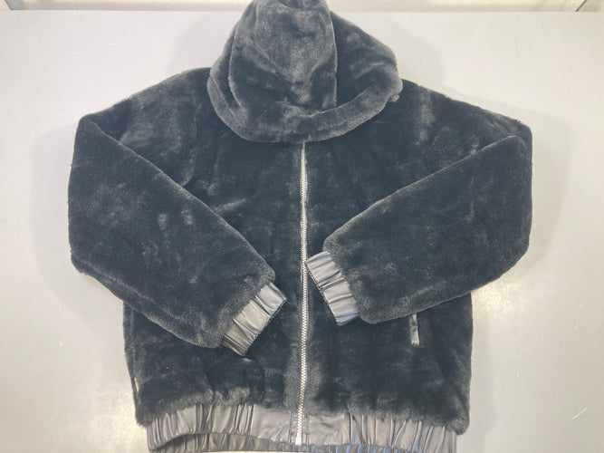 Blouson zippé à capuche en fausse fourrure noire, moins cher chez Petit Kiwi