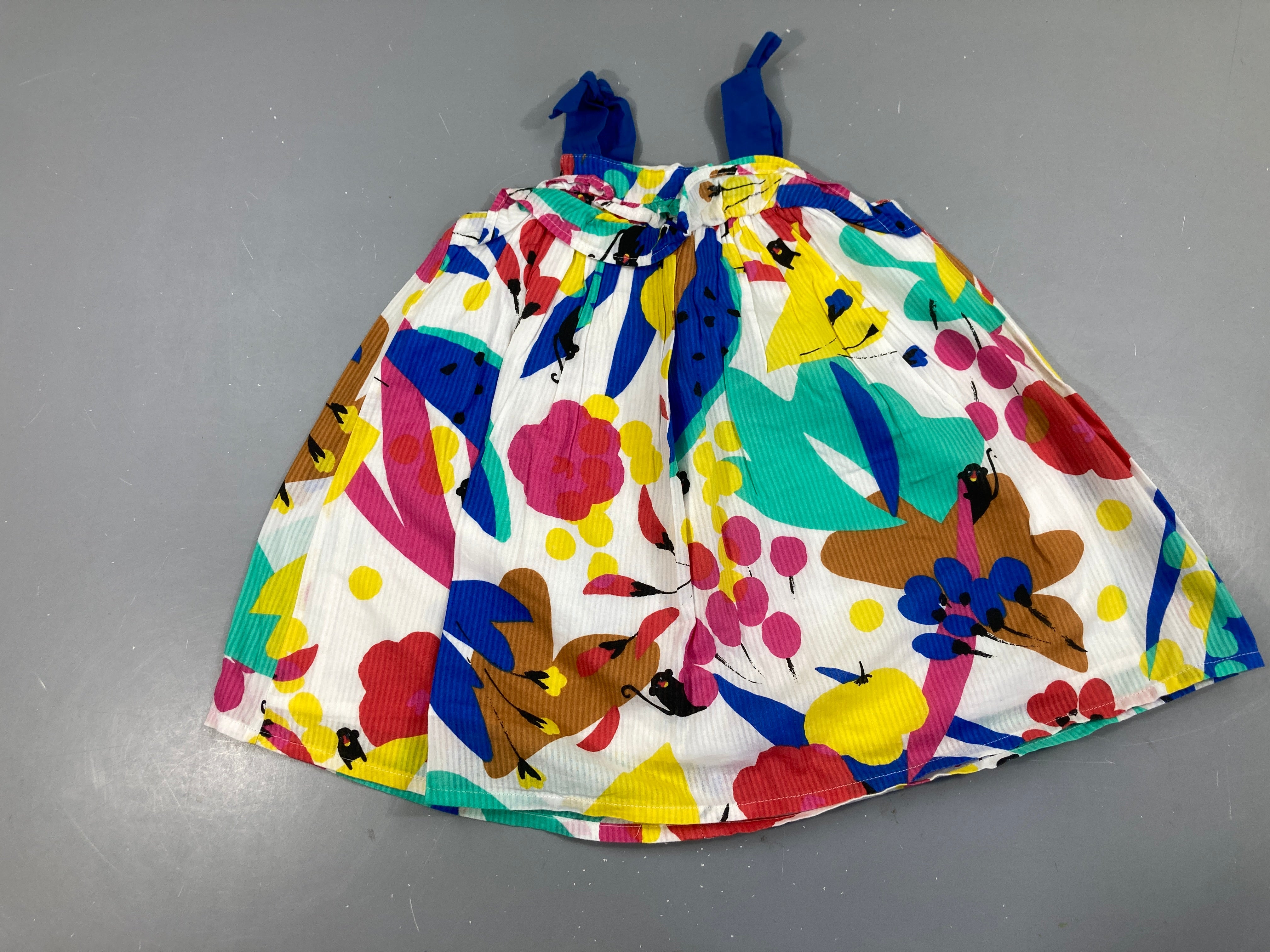 Robe fines bretelles blanche fleurs