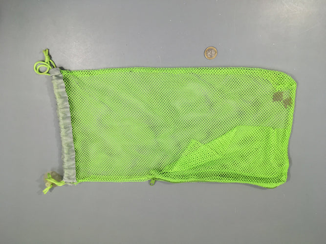 Filet de bain, vert avec une ventouse, moins cher chez Petit Kiwi