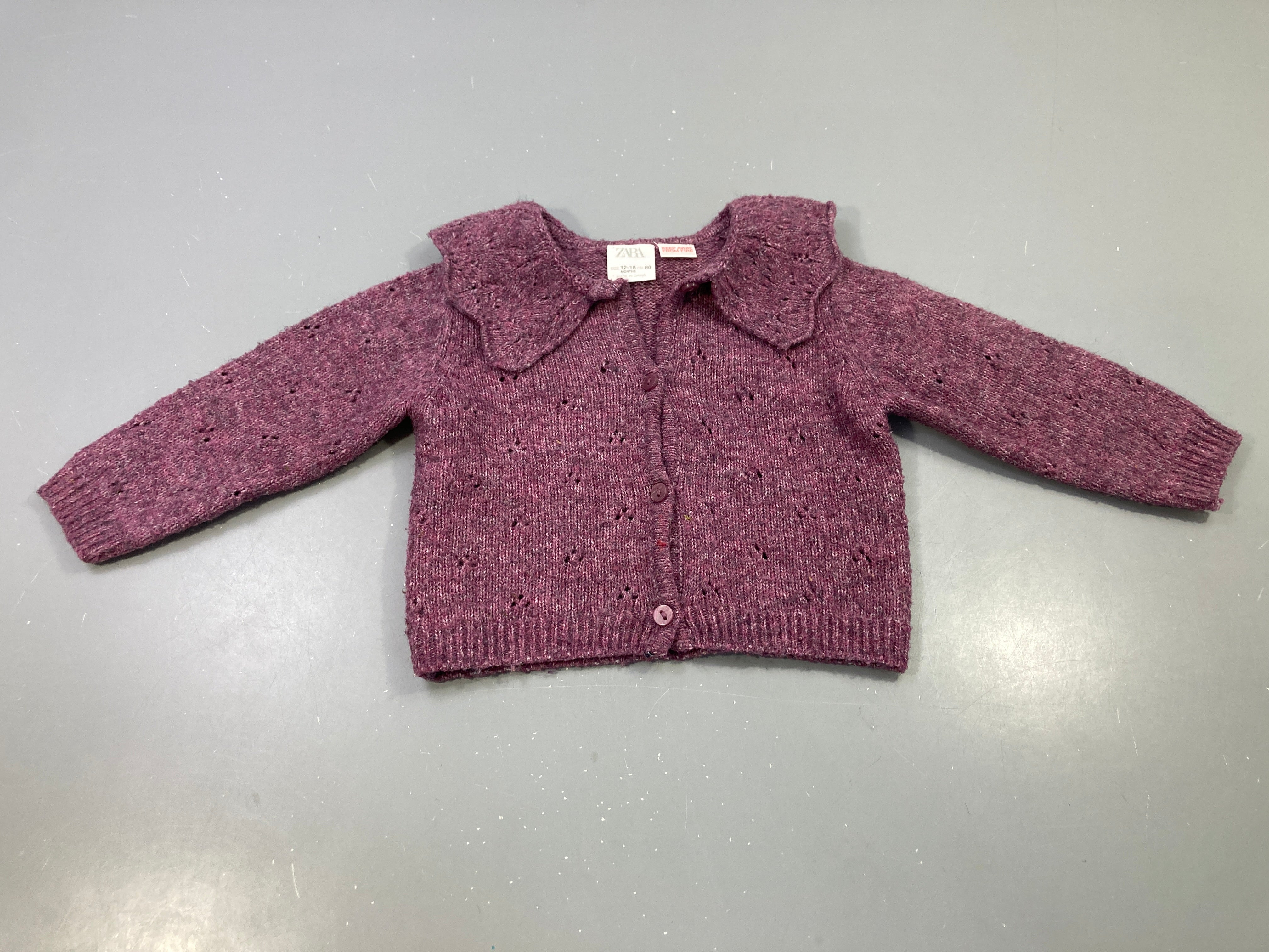 Gilet prune chine col volanté, lainaige? bouloché