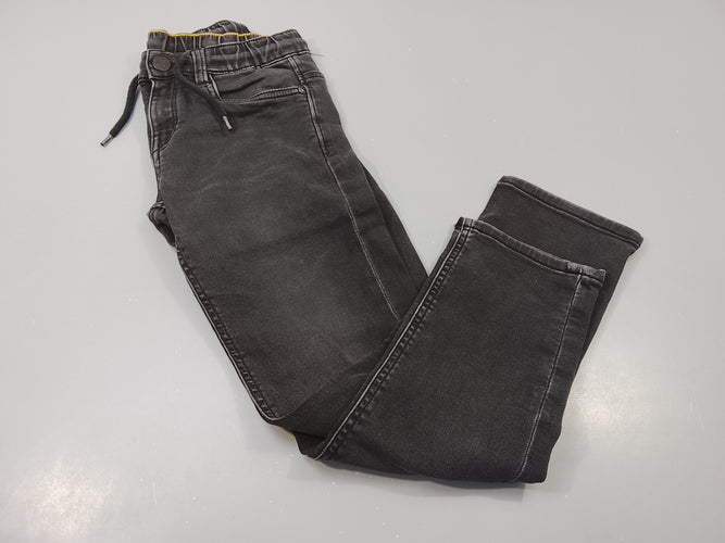 Pantalon denim noir , taille élastique très légère usure à l'avant, moins cher chez Petit Kiwi