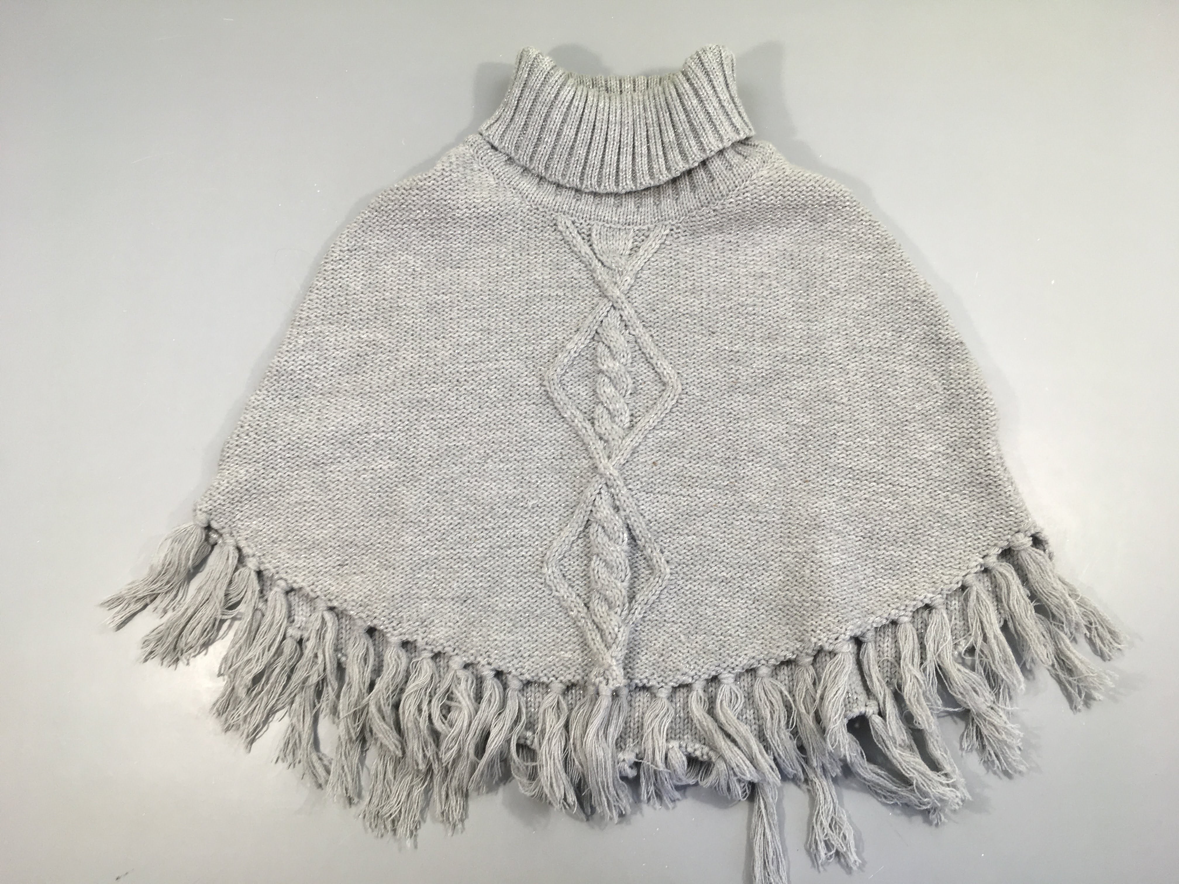 Poncho maille gris fil irisé col roulé