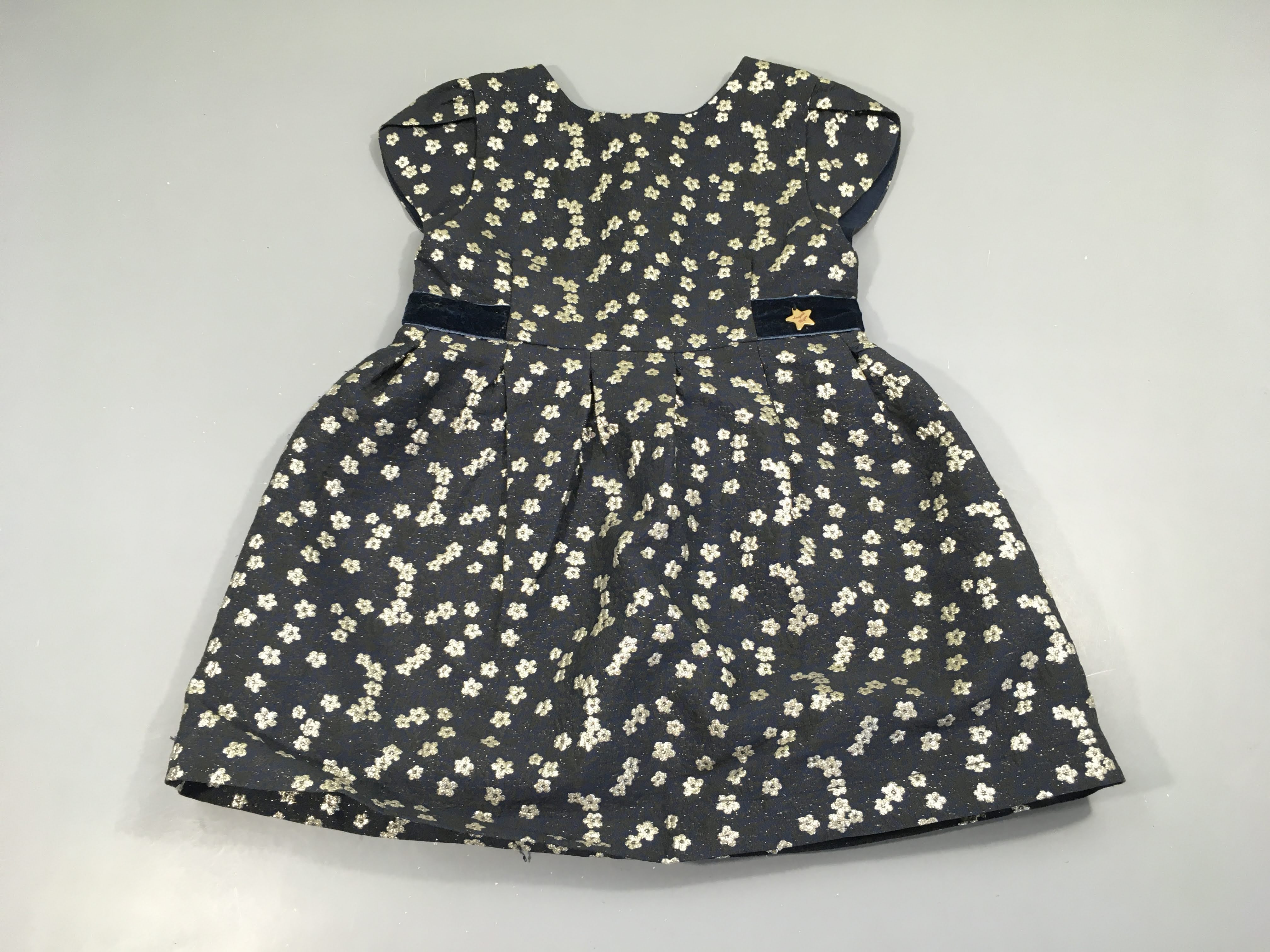 Robe m.c bleu foncé texturé fleuri doré