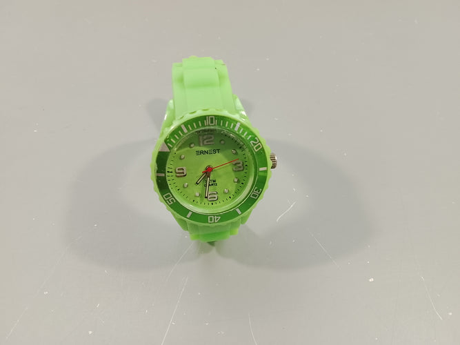 Montre Ernest verte, manque une attache, moins cher chez Petit Kiwi