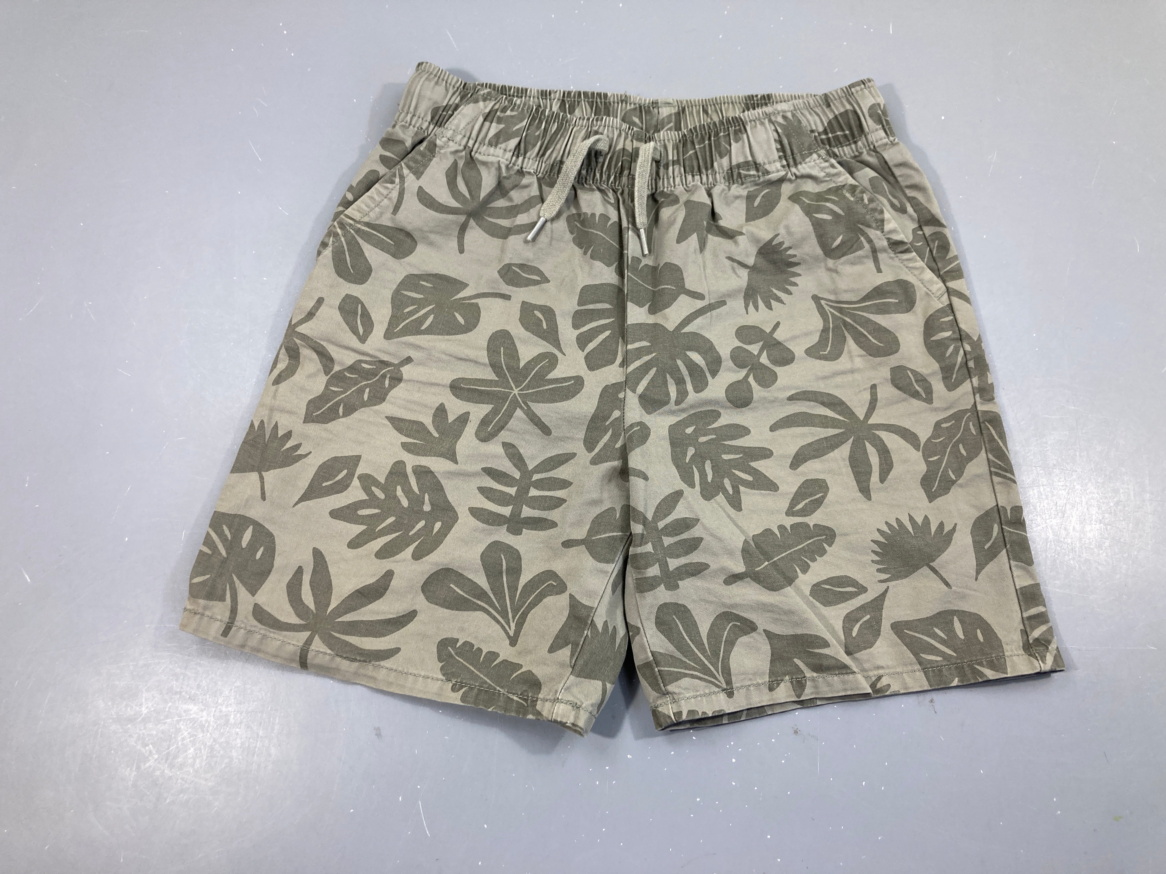Bermuda vert feuillages