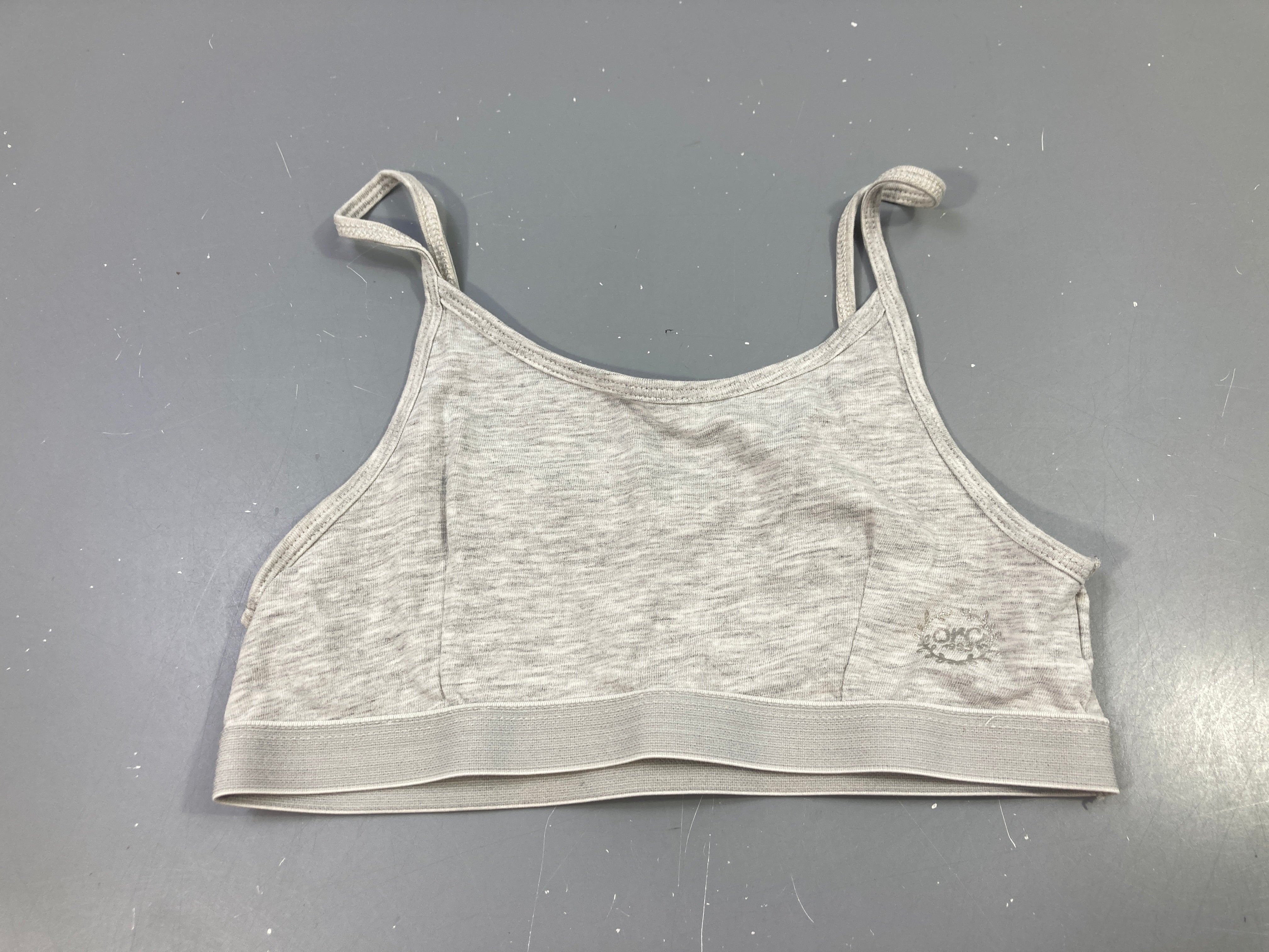 Brassière grise