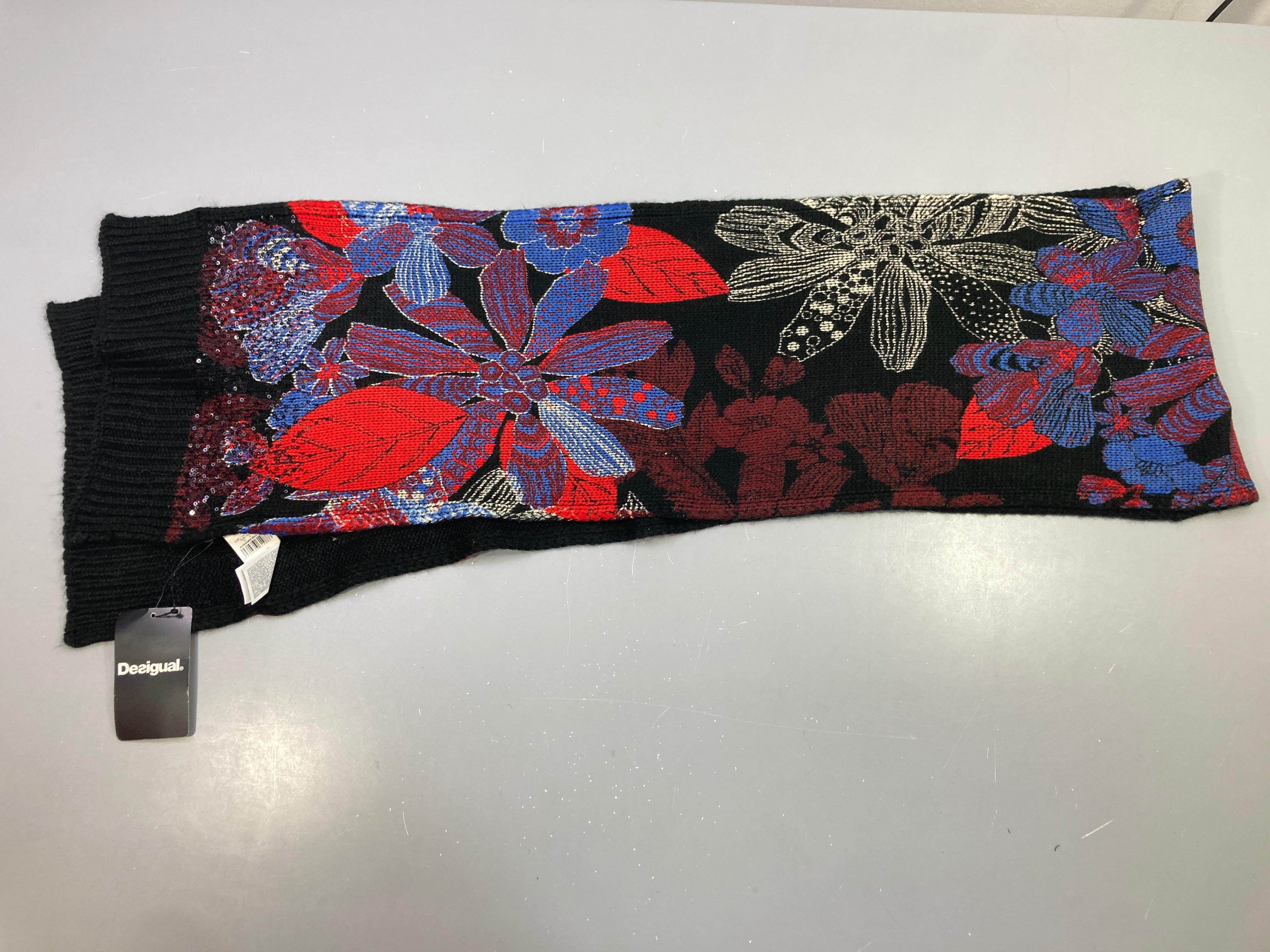 Neuf-Echarpe tricot noir, imprimé fleurs/libellule multicolore sequins (80 euros neuf)
