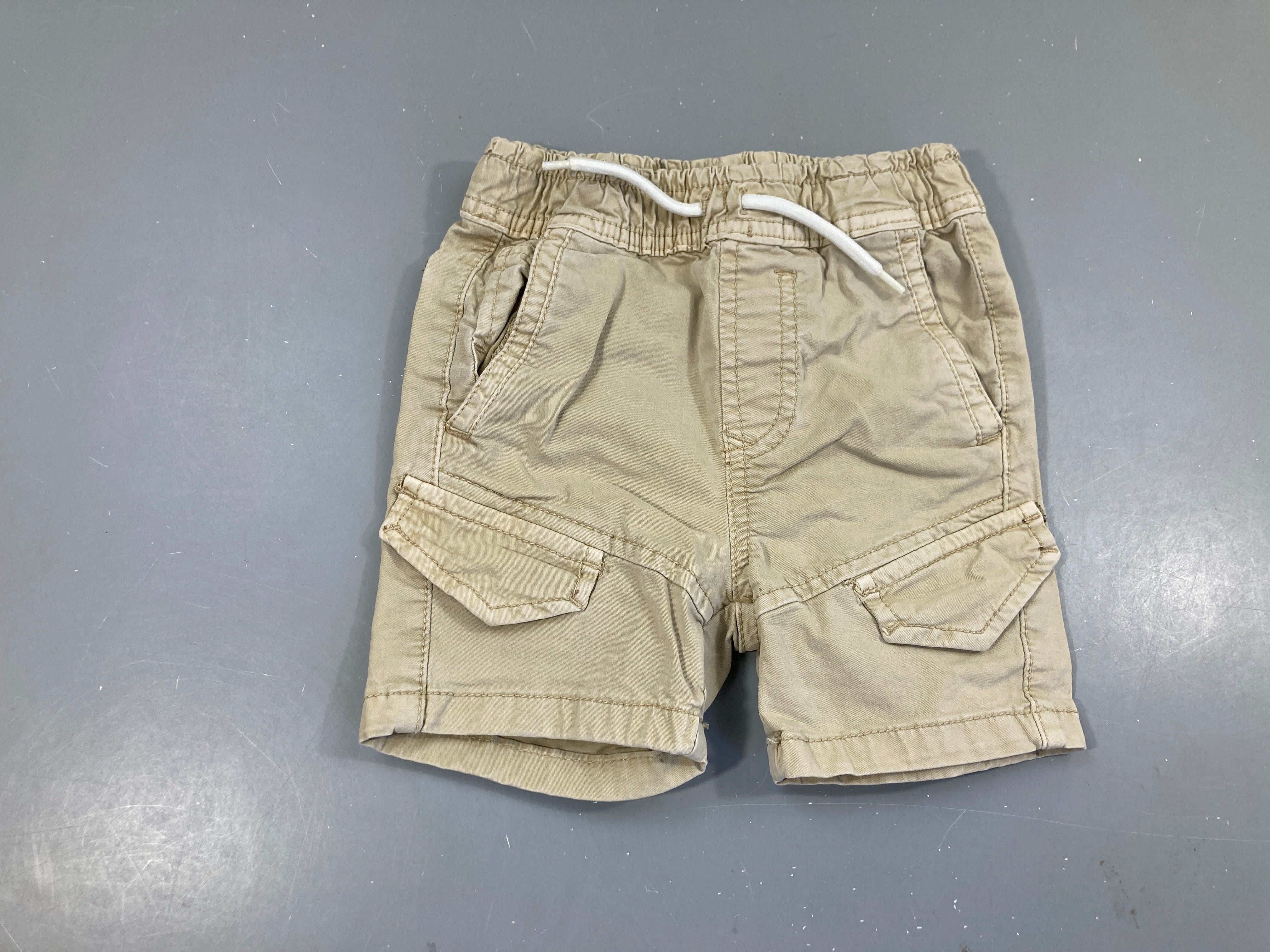 Bermuda beige taille élastique