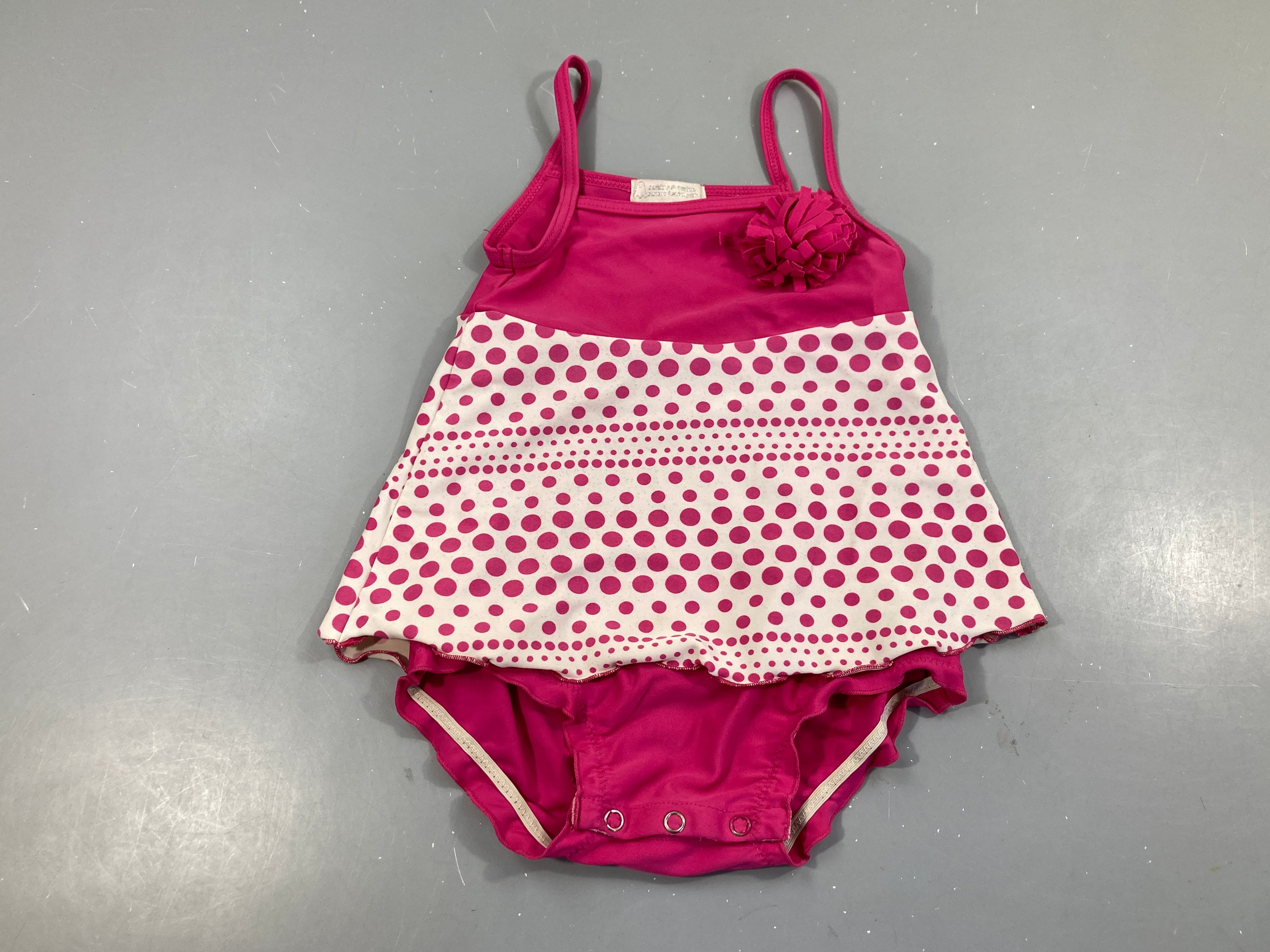 Maillot rose-blanc pois roses