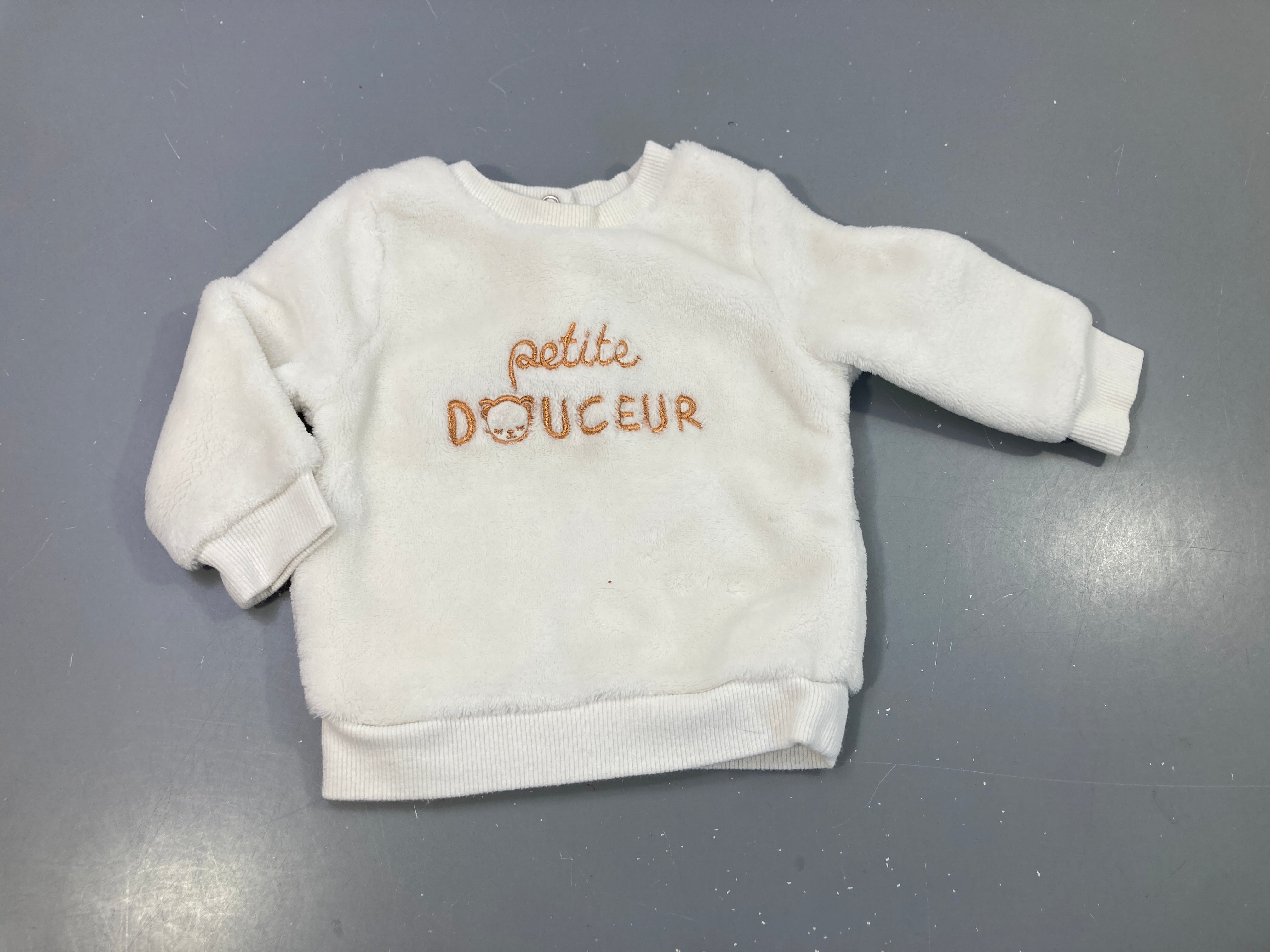 Pull en velours blanc 