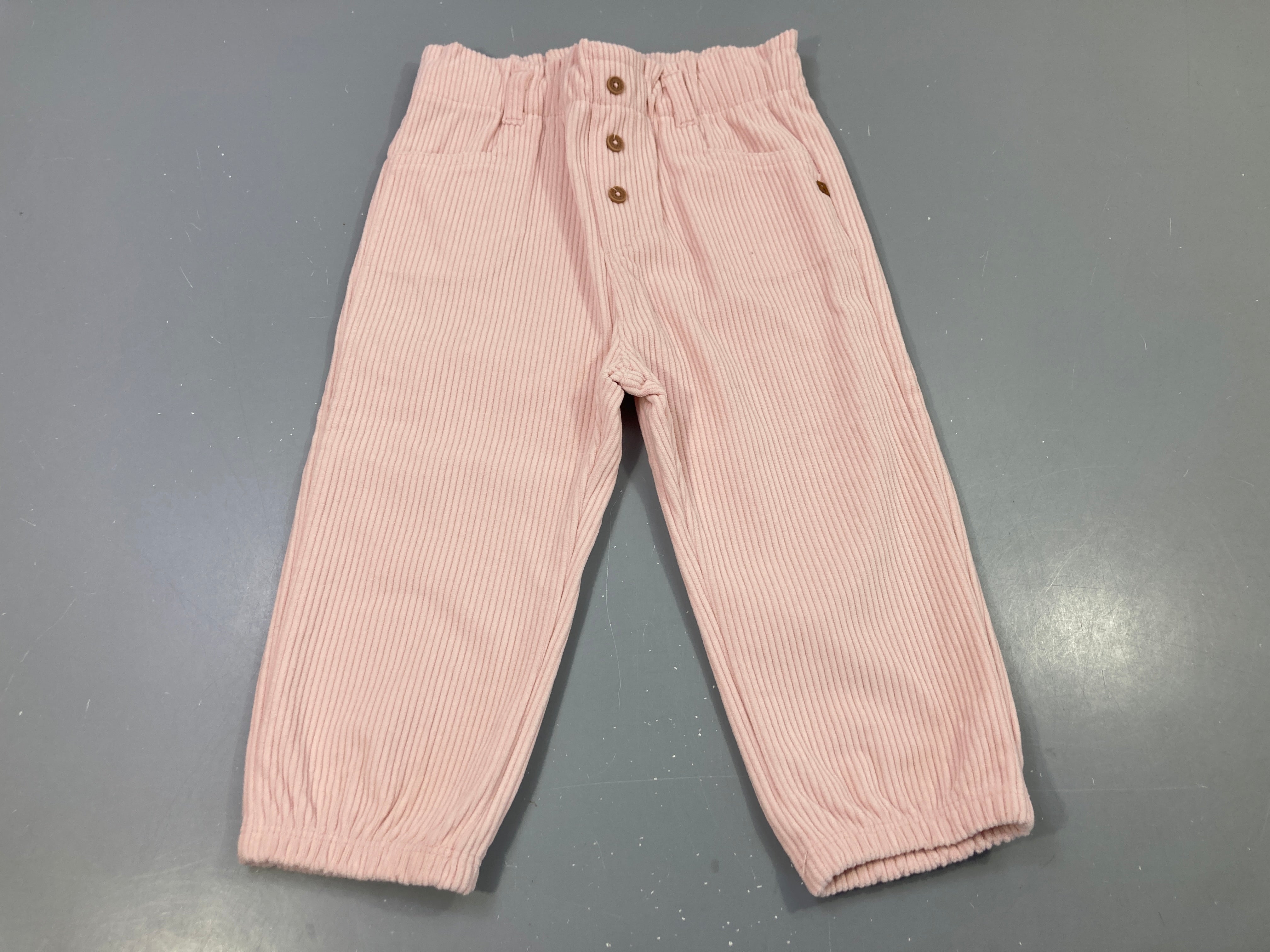 Pantalon en velours côtelé rose clair, taille et chevilles élastiques