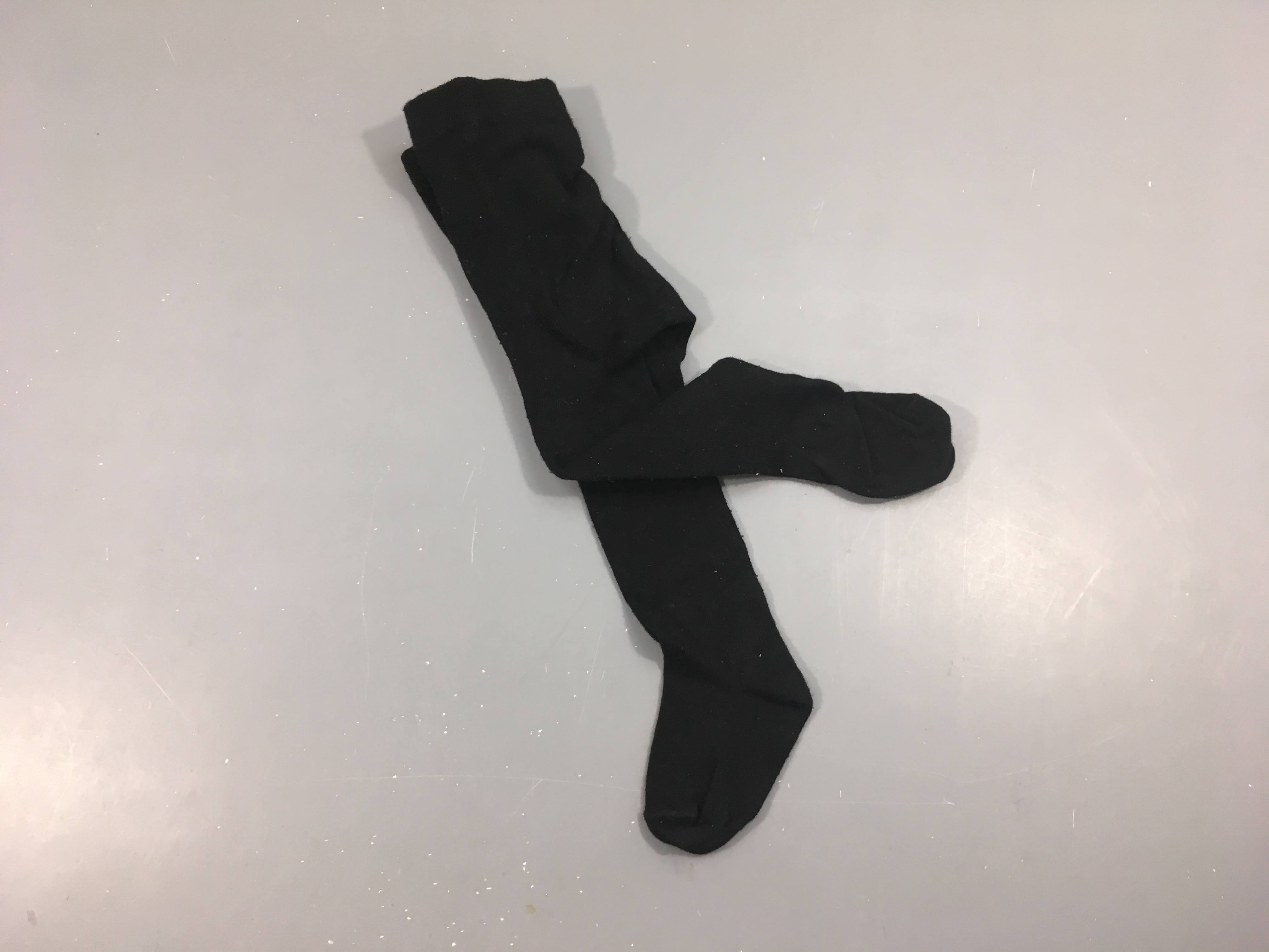 Collants noirs qques bouloches 15-17