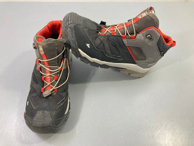 Bottines grise-rouge imperméables randonnée, Quechua, moins cher chez Petit Kiwi