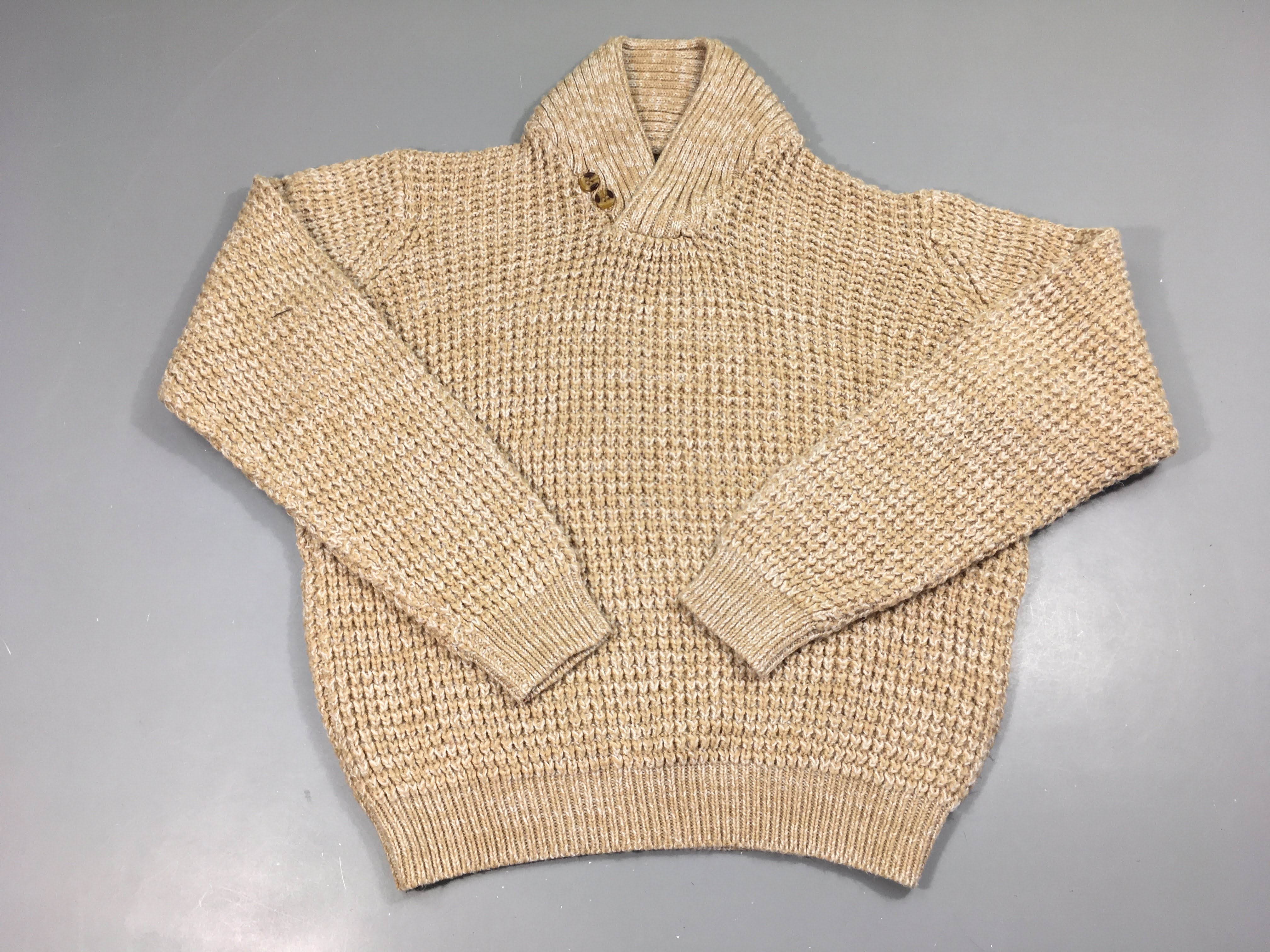 Pull mailles beige chiné blanc col châle
