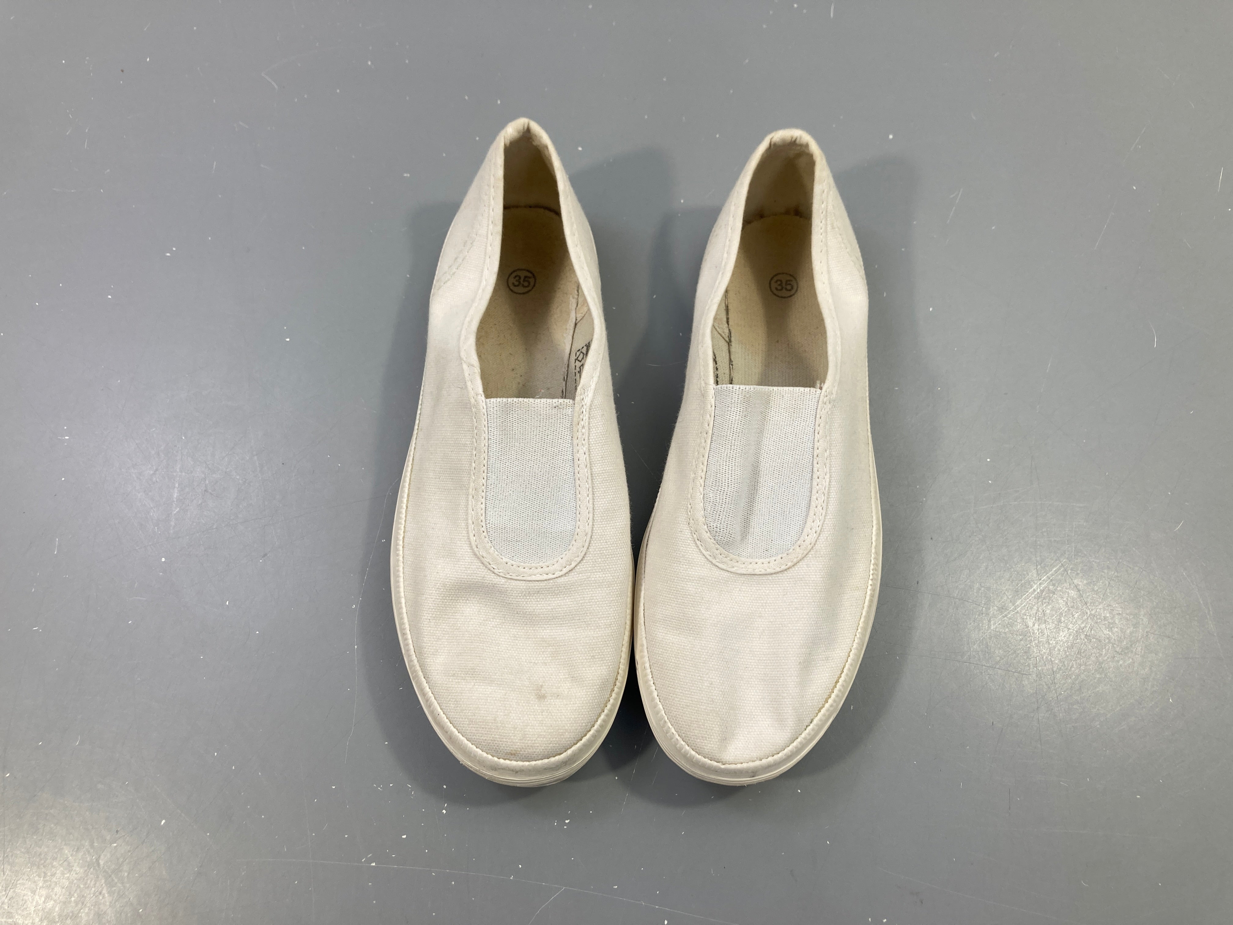 Sandales de gym blanches toile élastique (a rachraichir)
