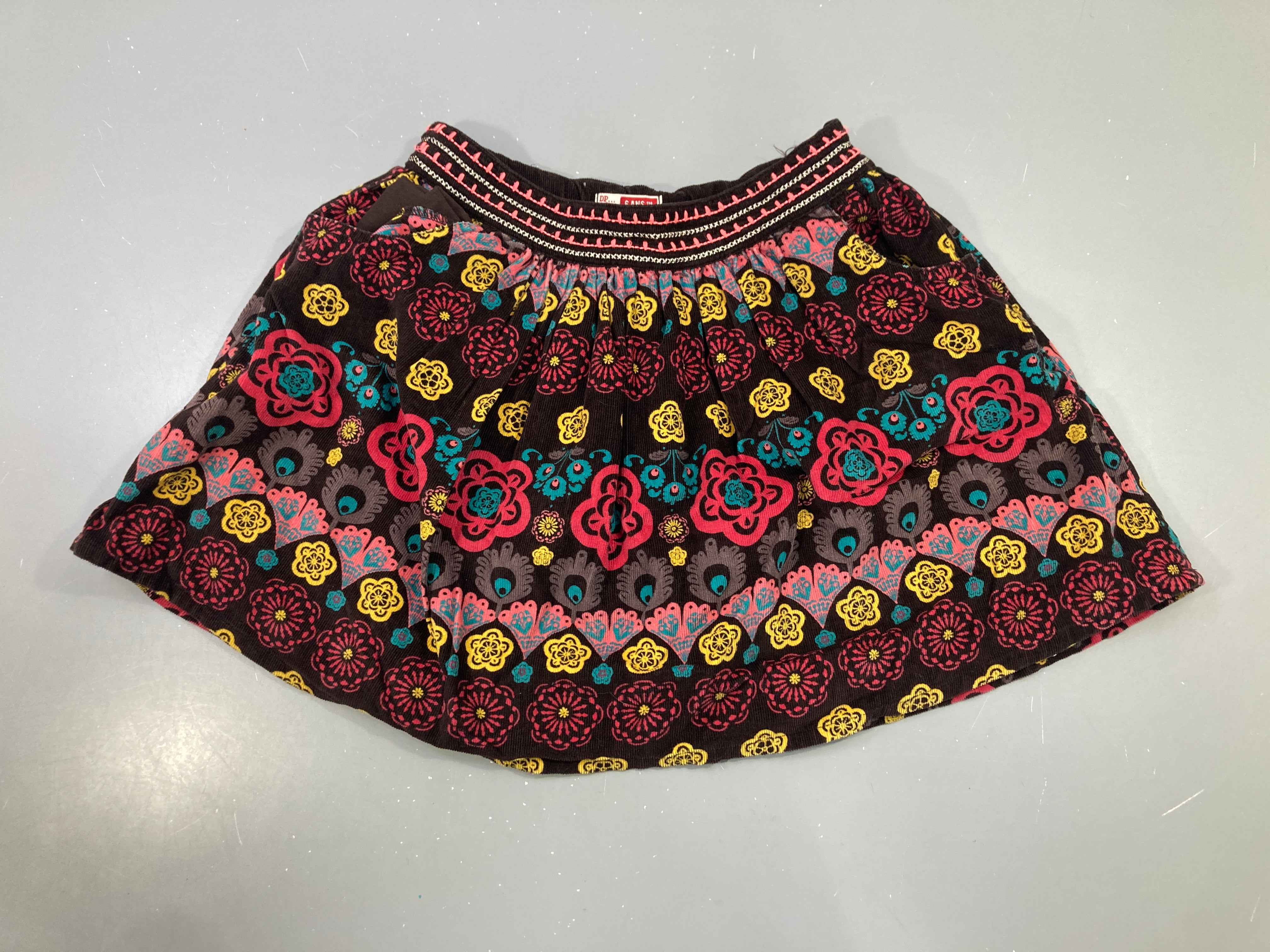 Jupe velours côtelé imprimé fleurs multicolores