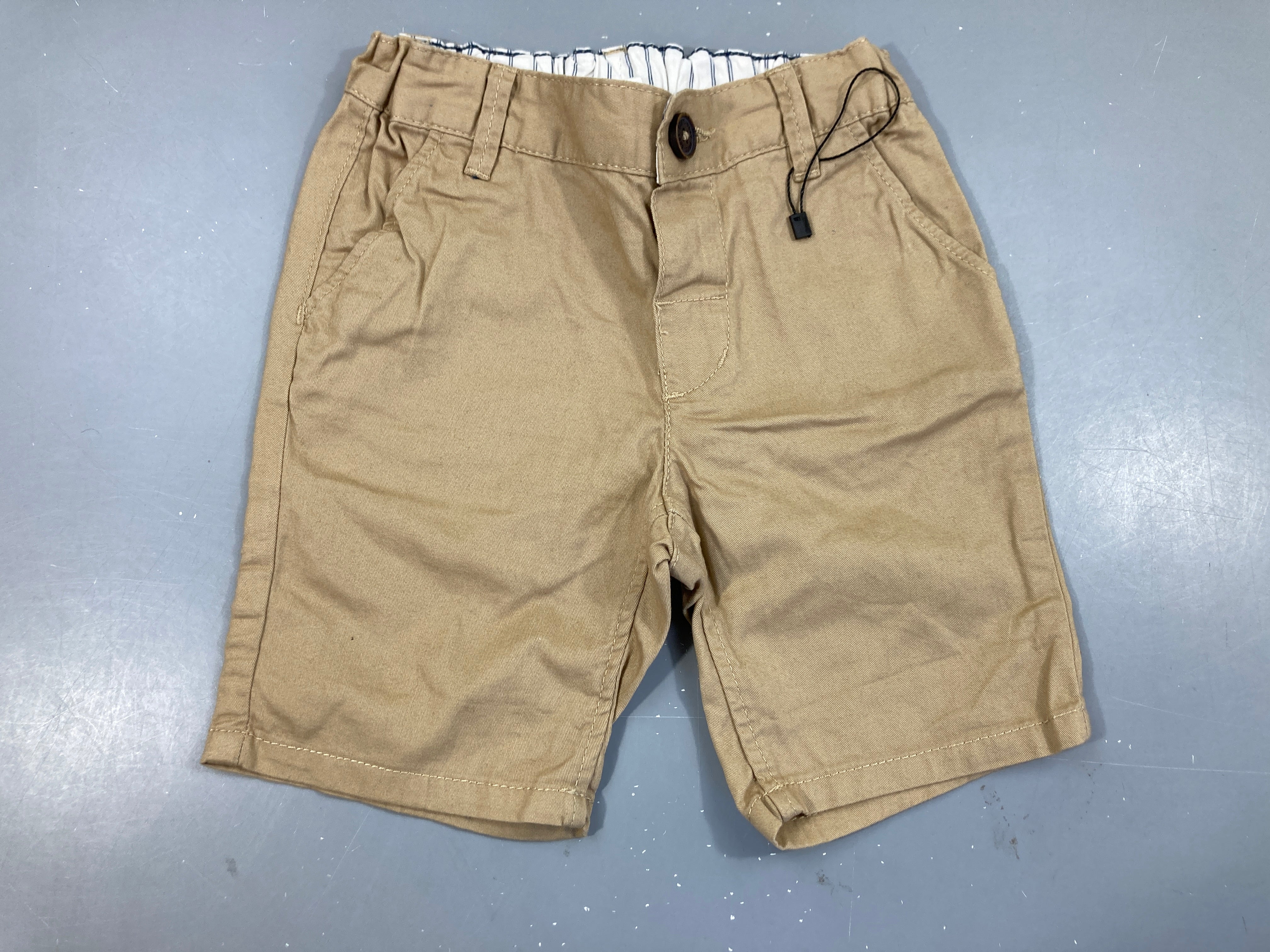 Bermuda beige