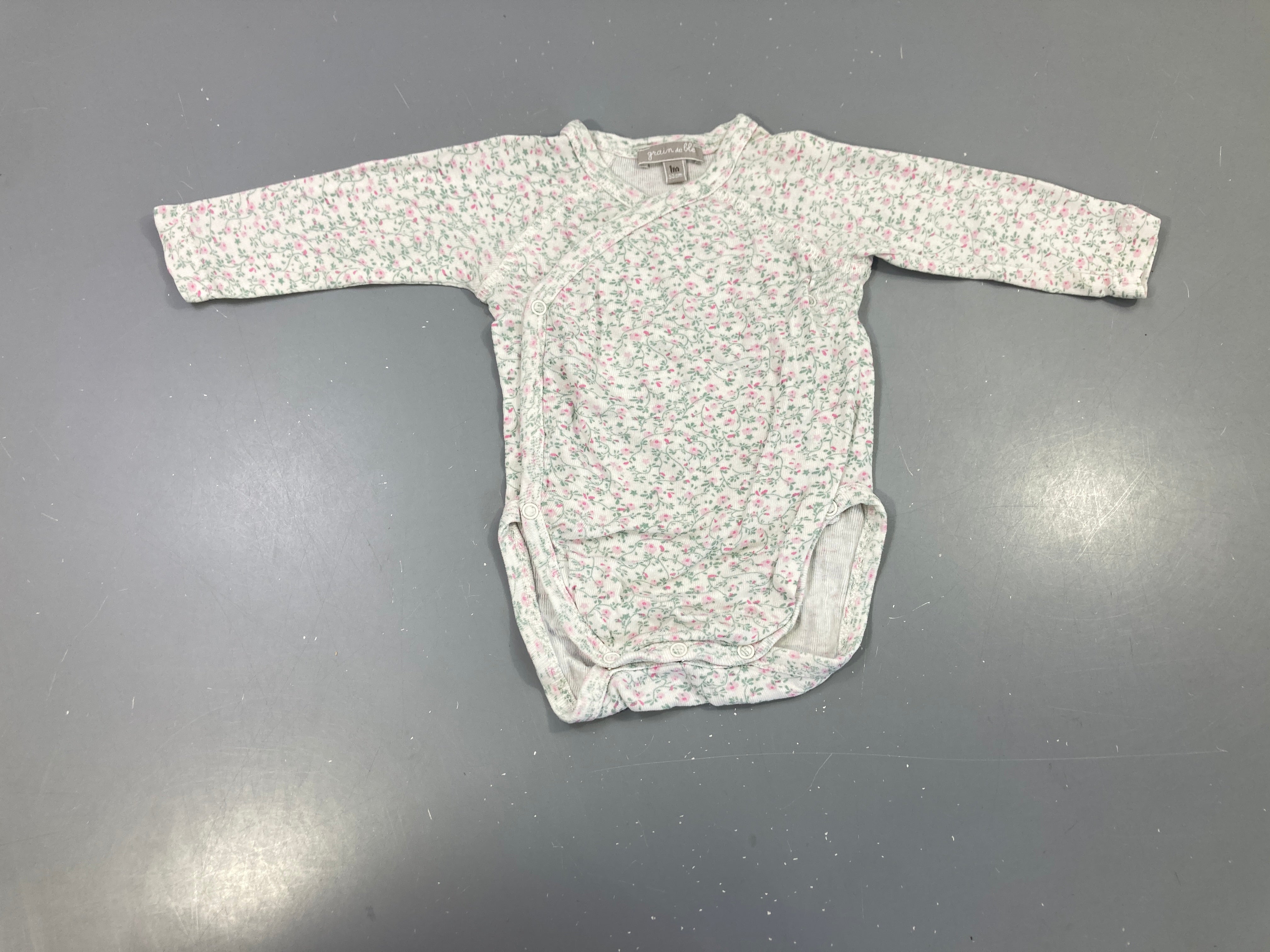 Body m.l écru imprimé fleurs roses et vertes