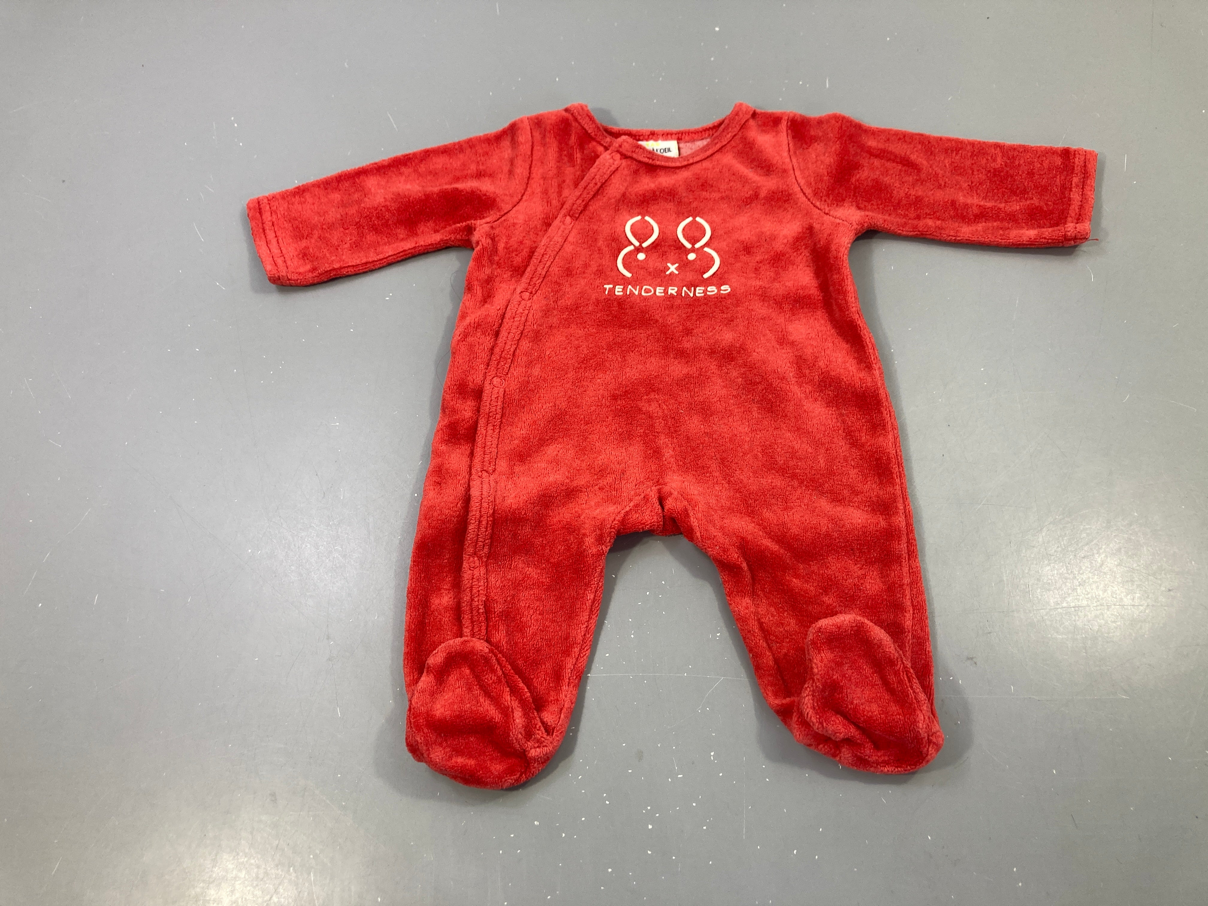 Pyjama velours rouge brodé Tenderness