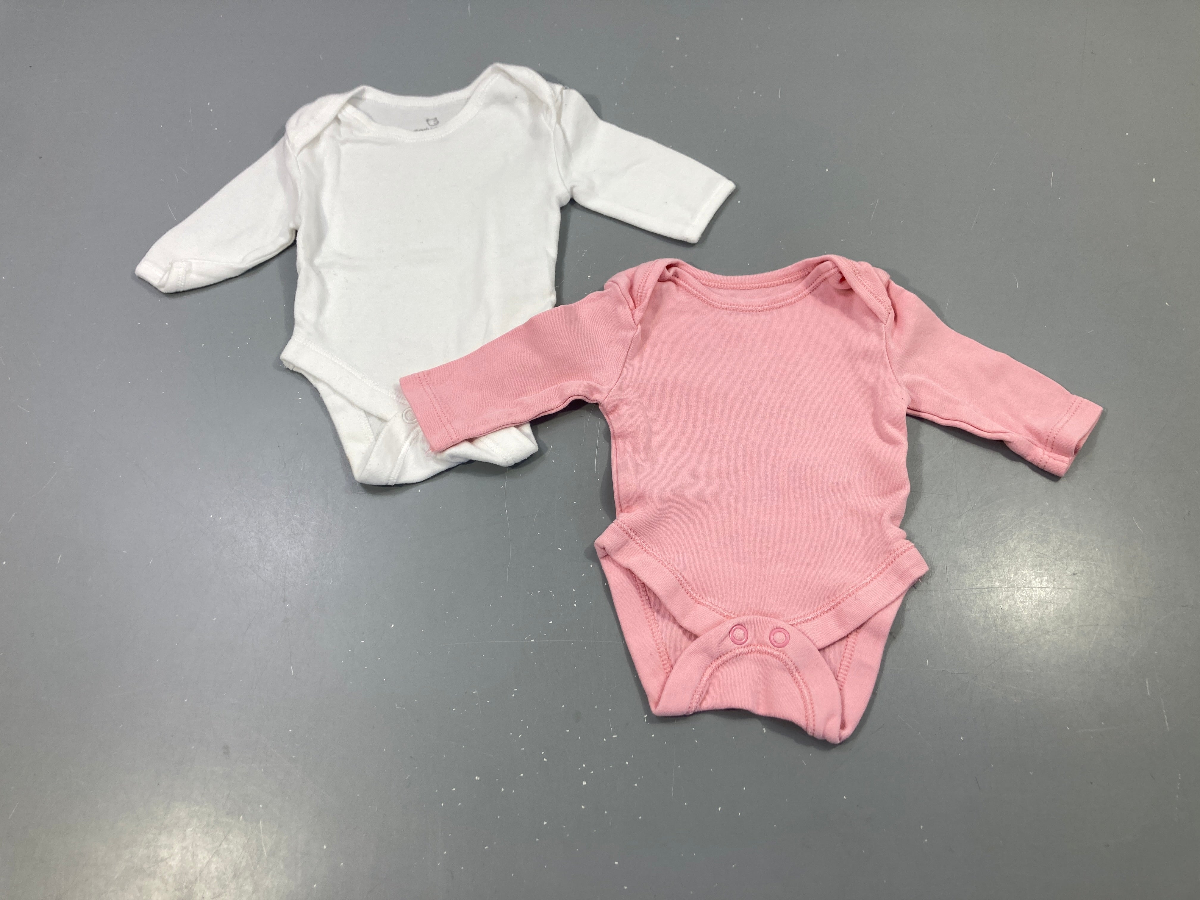 Lot de 2 bodies m.l blanc et rose