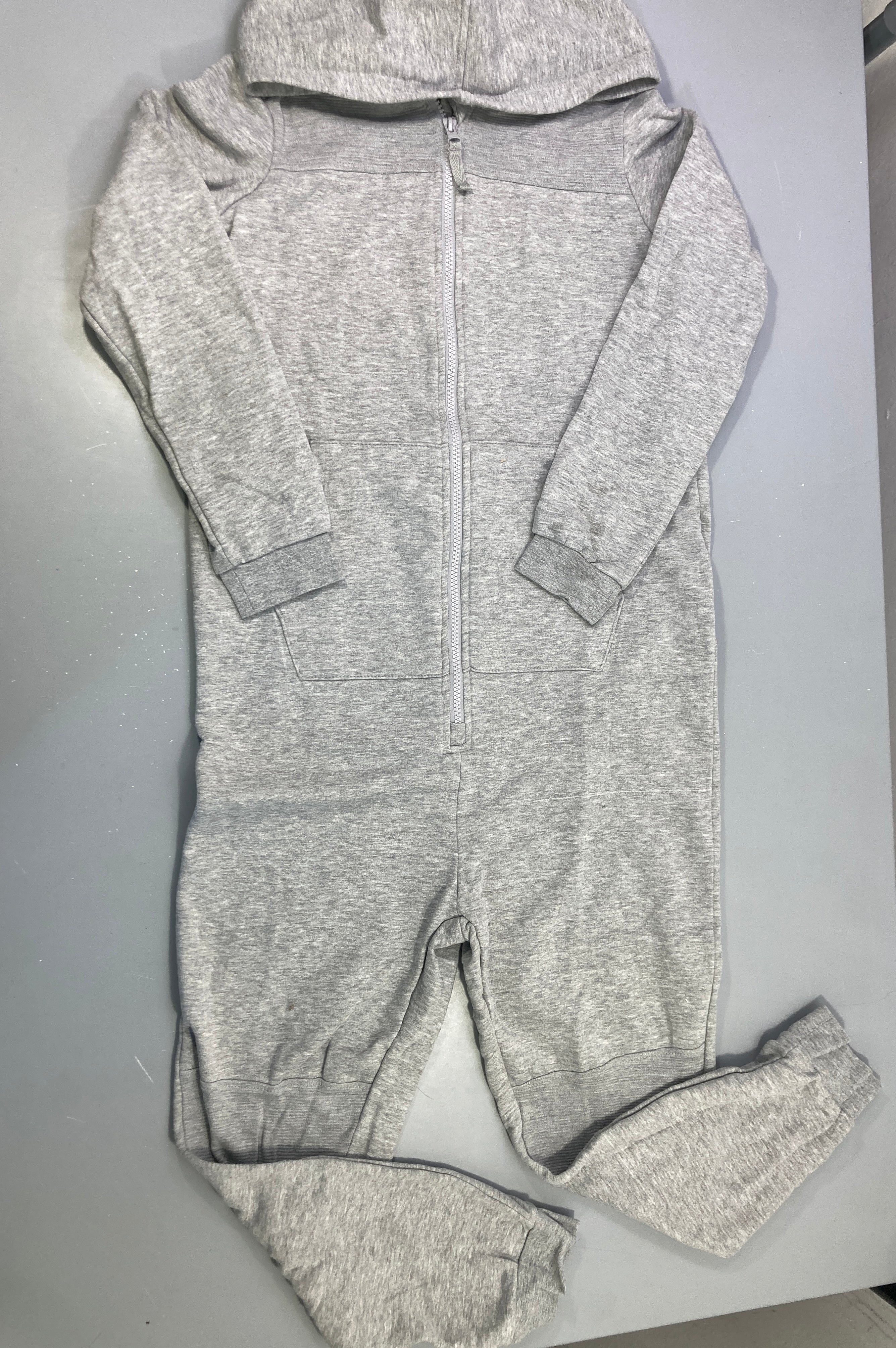 Combinaison molleton zippée grise capuche