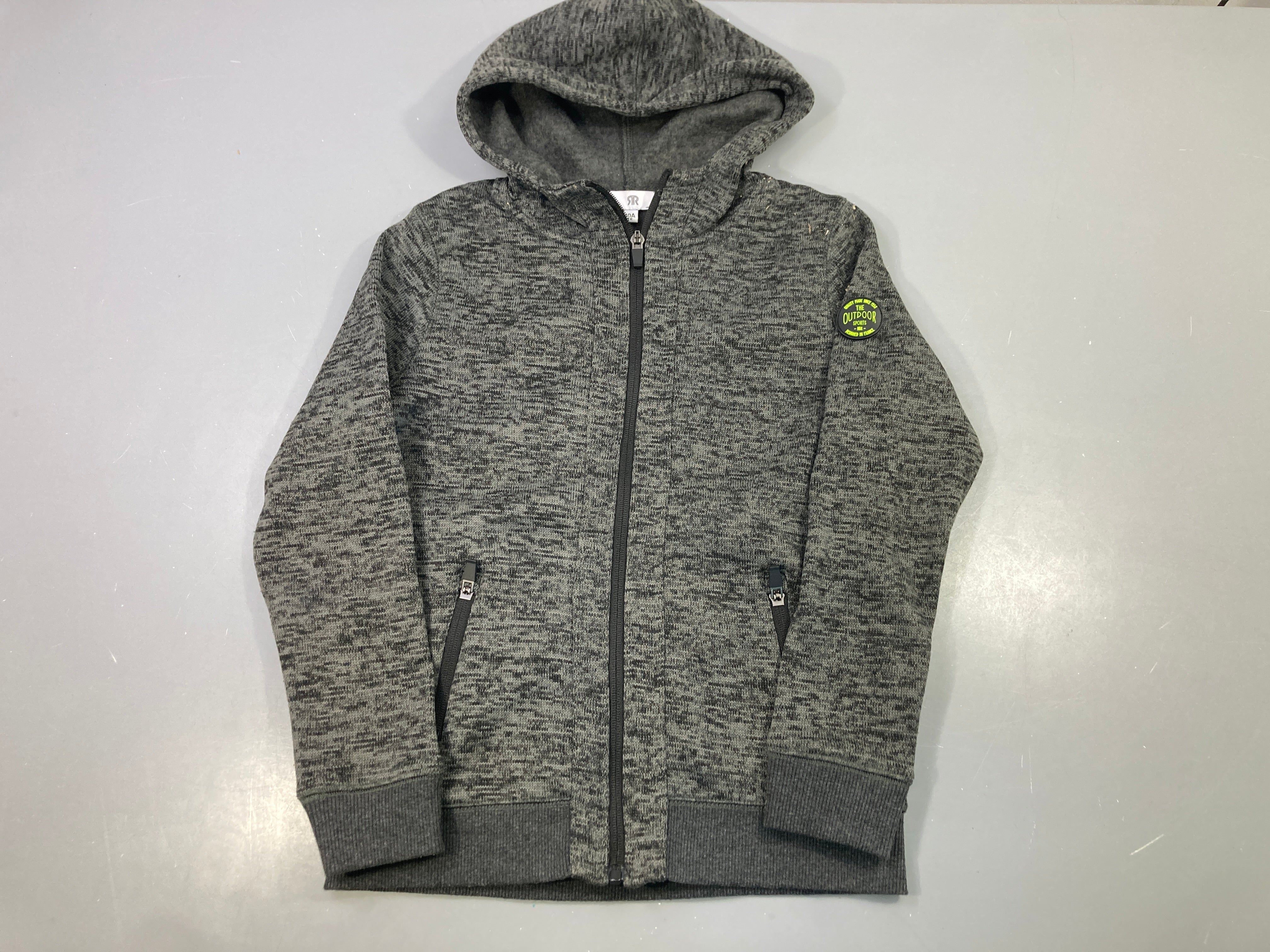 Sweat zippé capuche gris chiné poches zippées, patch Outdoor Sports
