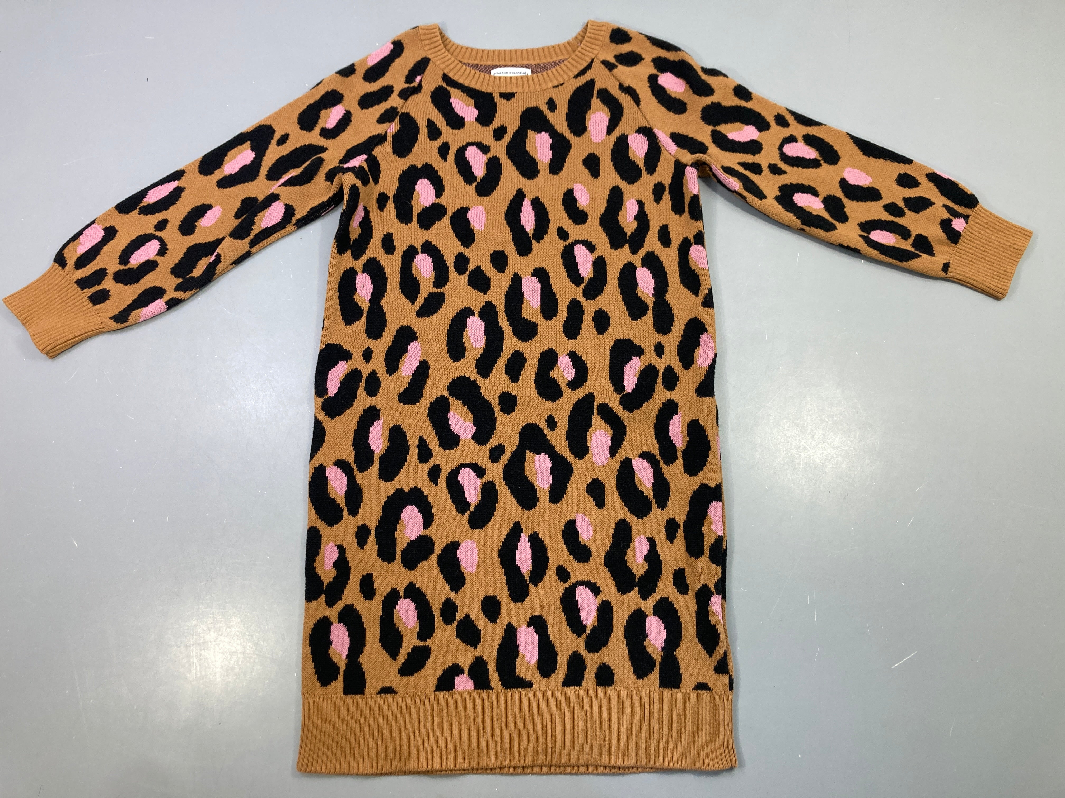Robe pull m.l camel imprimé léopard rose, Amazon Essentials