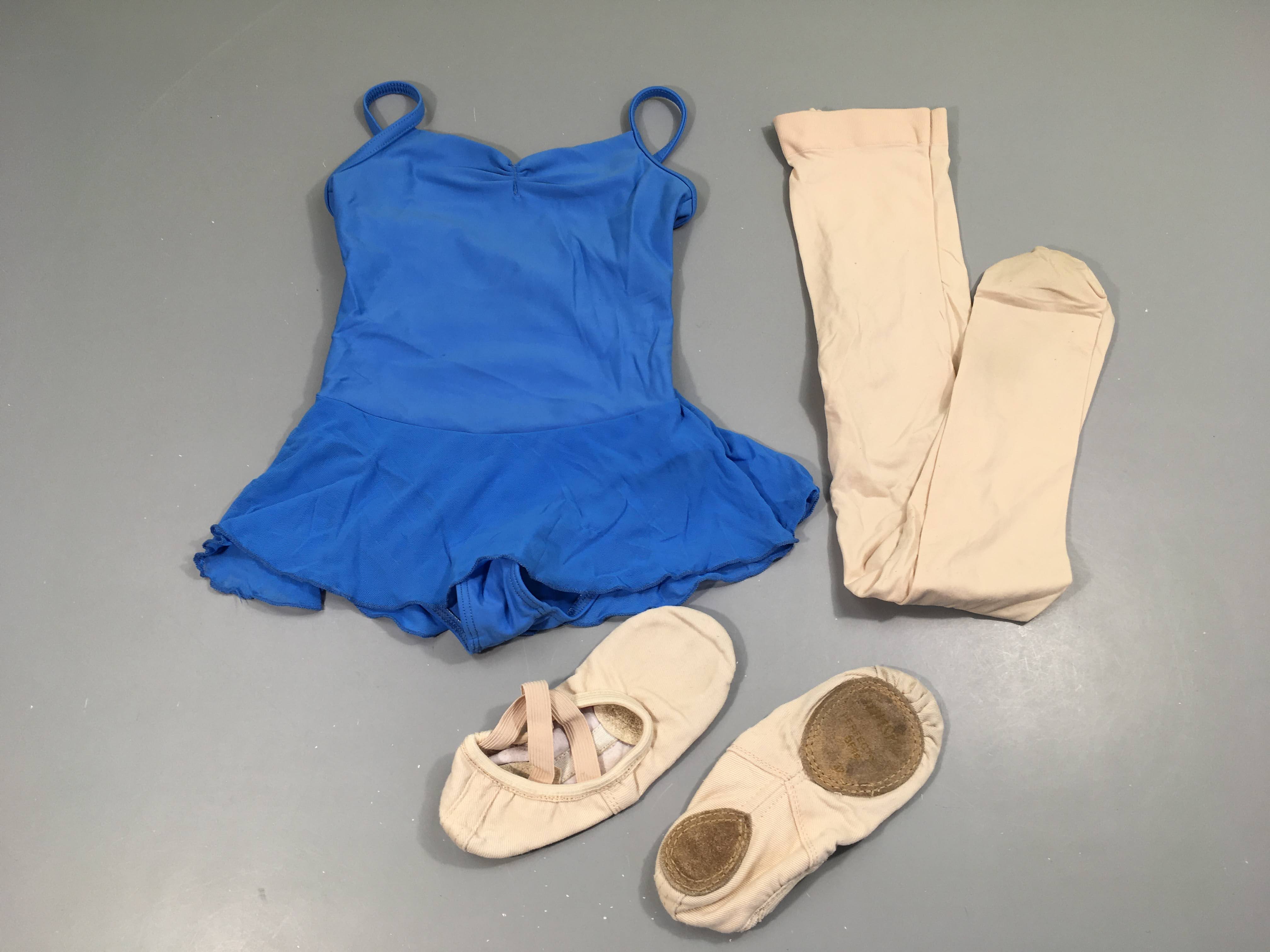 Maillot de danse bleu + collants rose + demi-pointes