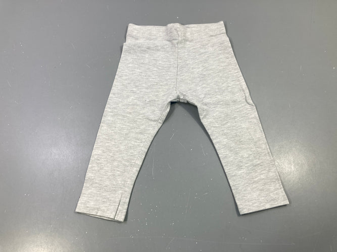Legging gris chiné, légèrement bouloché, moins cher chez Petit Kiwi