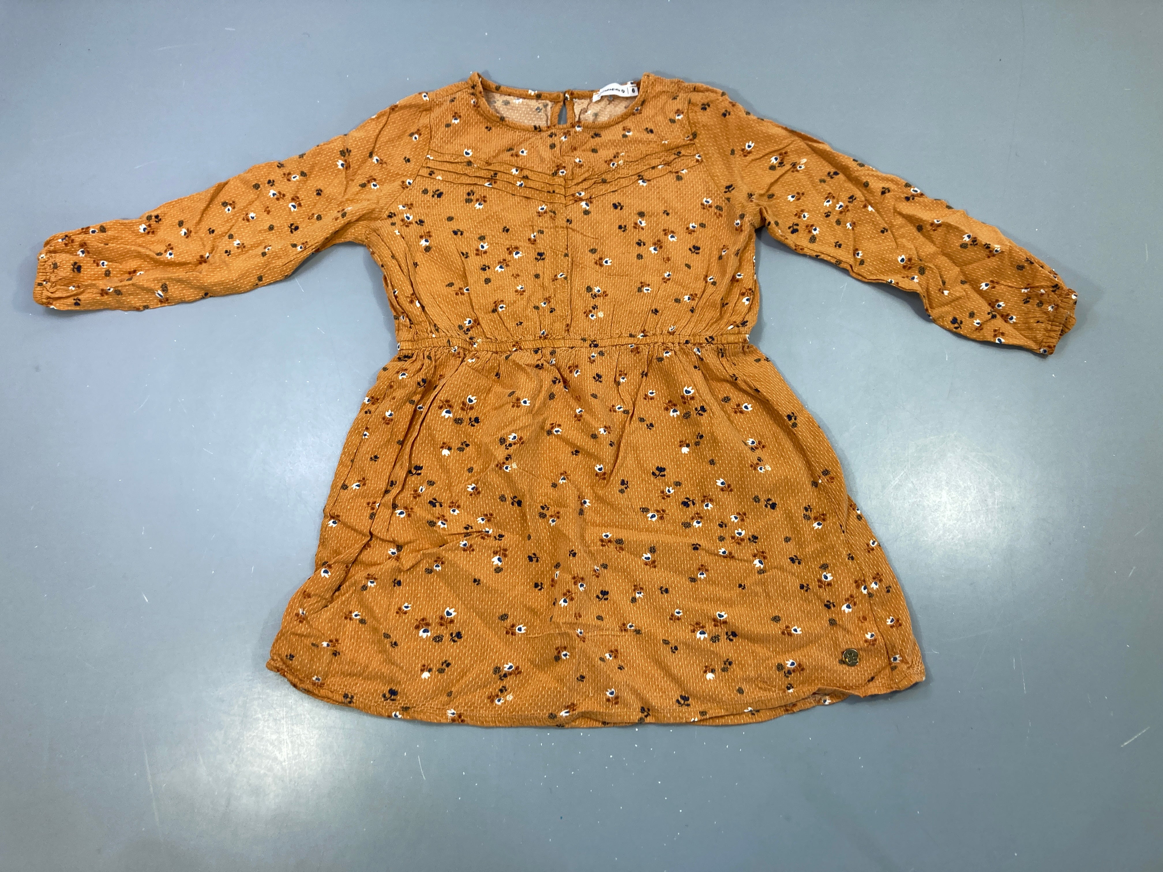 Robe m.l moutarde fleurie