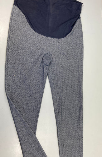Pantalon de grossesse molleton chevrons bleu-gris Légèrement bouloché, moins cher chez Petit Kiwi