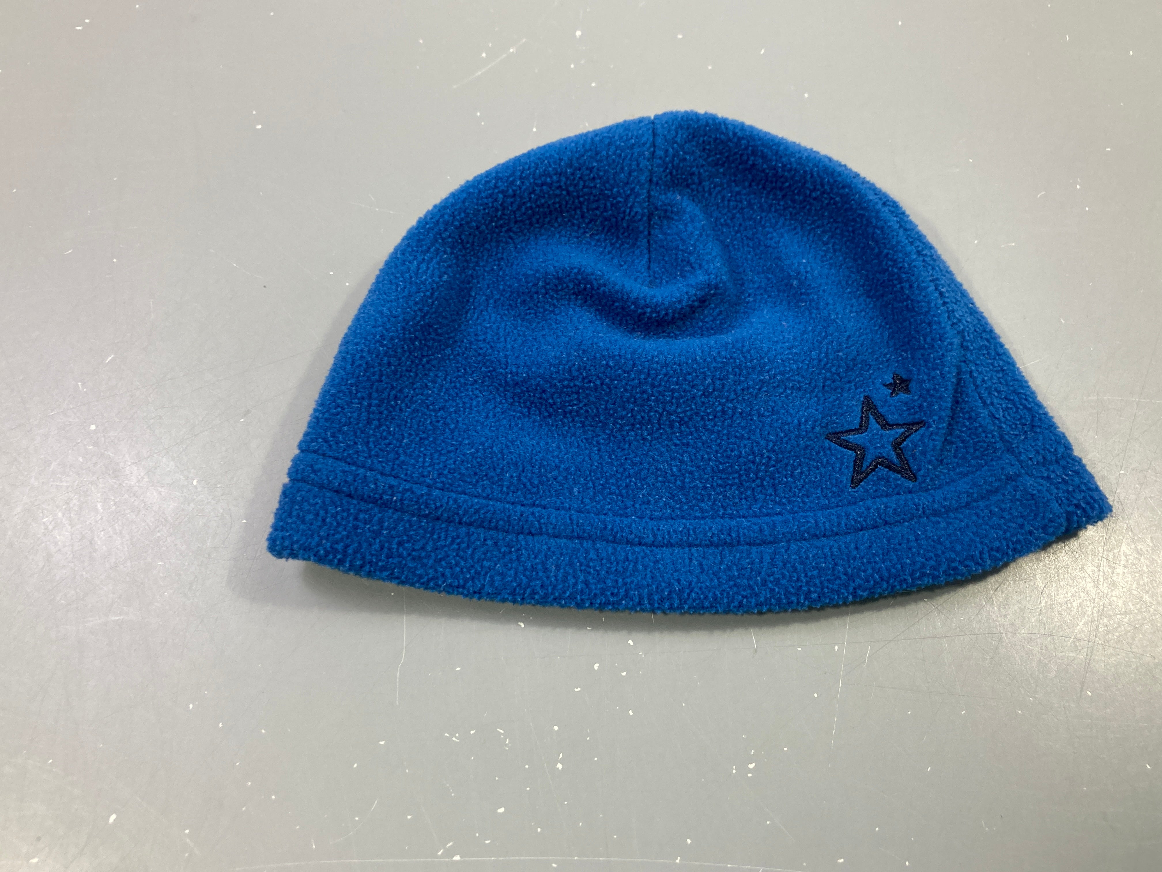 Bonnet polar bleu étoiles