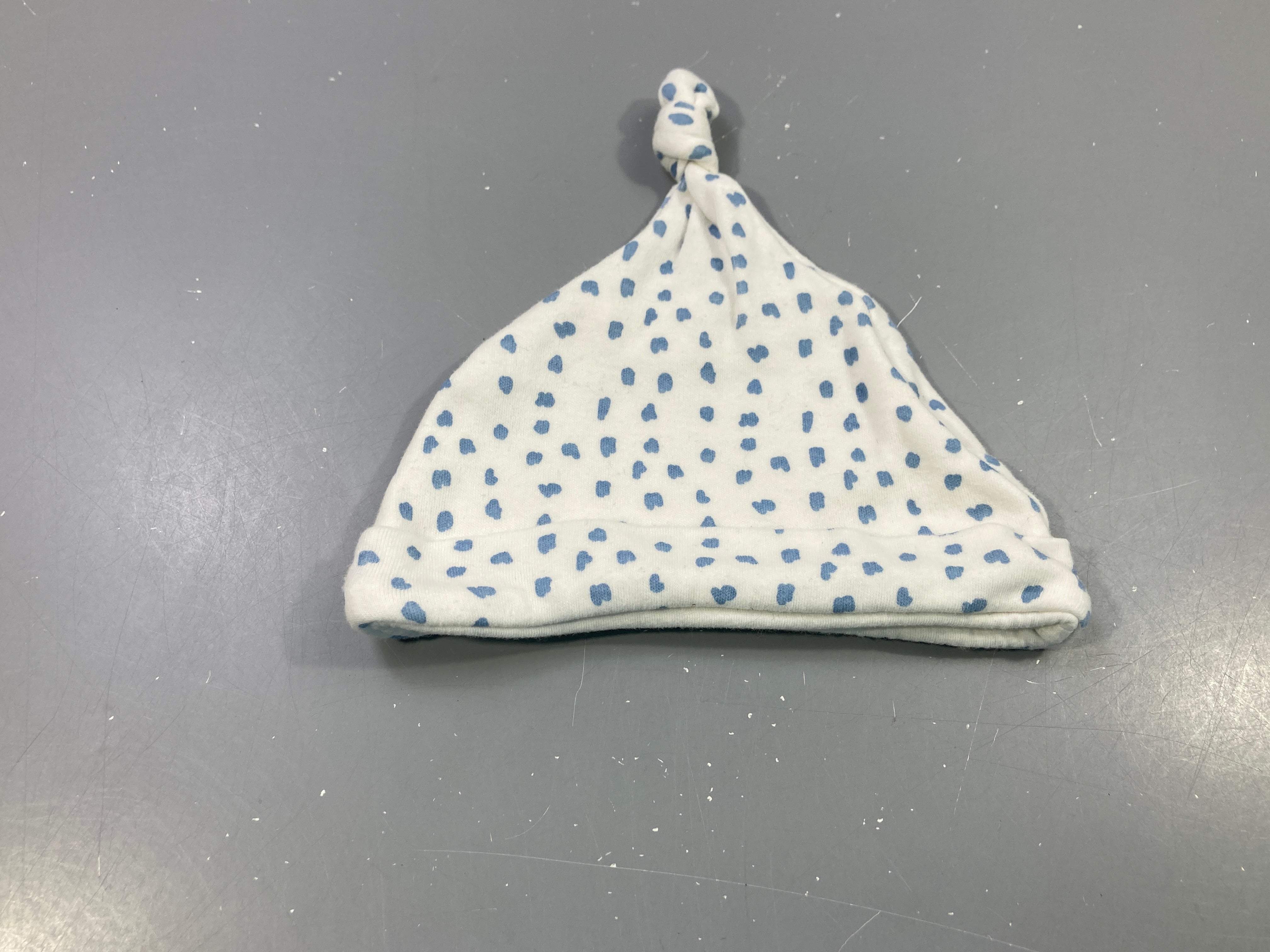 Bonnet jersey blanc pois bleus