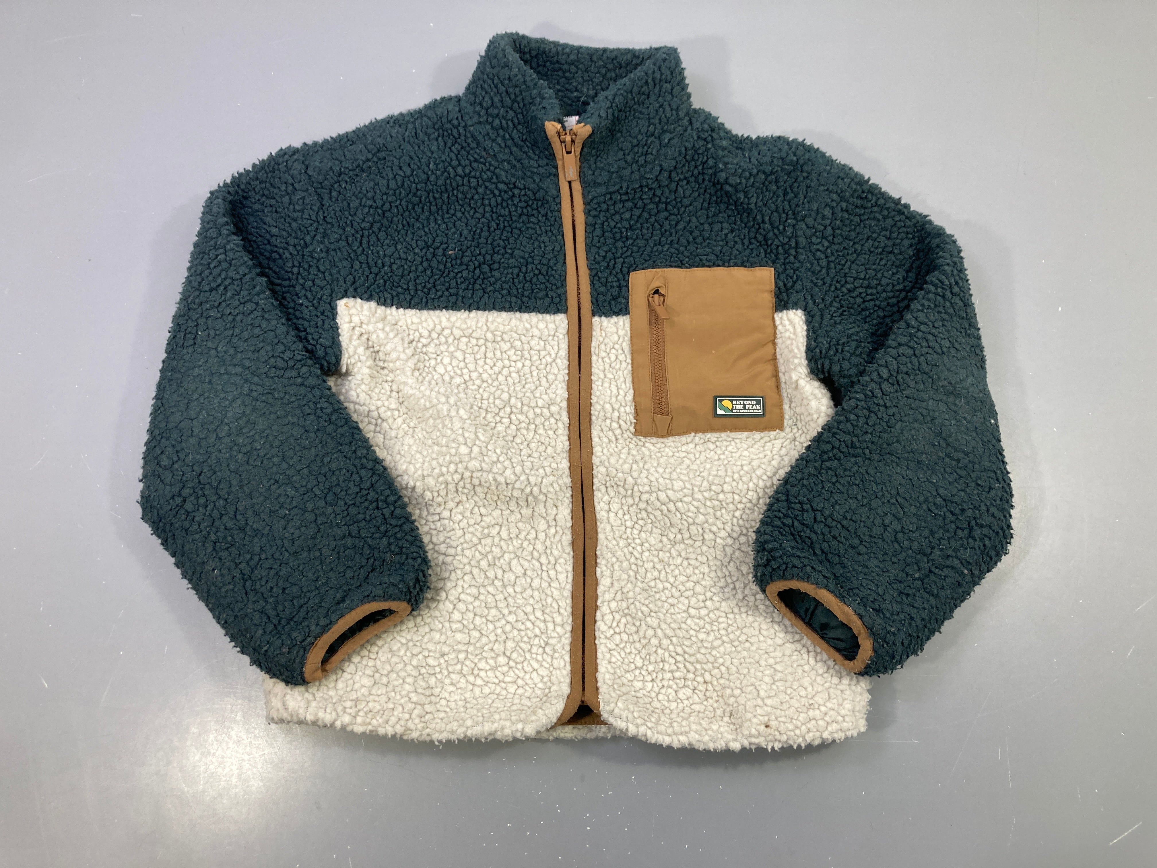 Pull teddy zippé vert foncé/écru