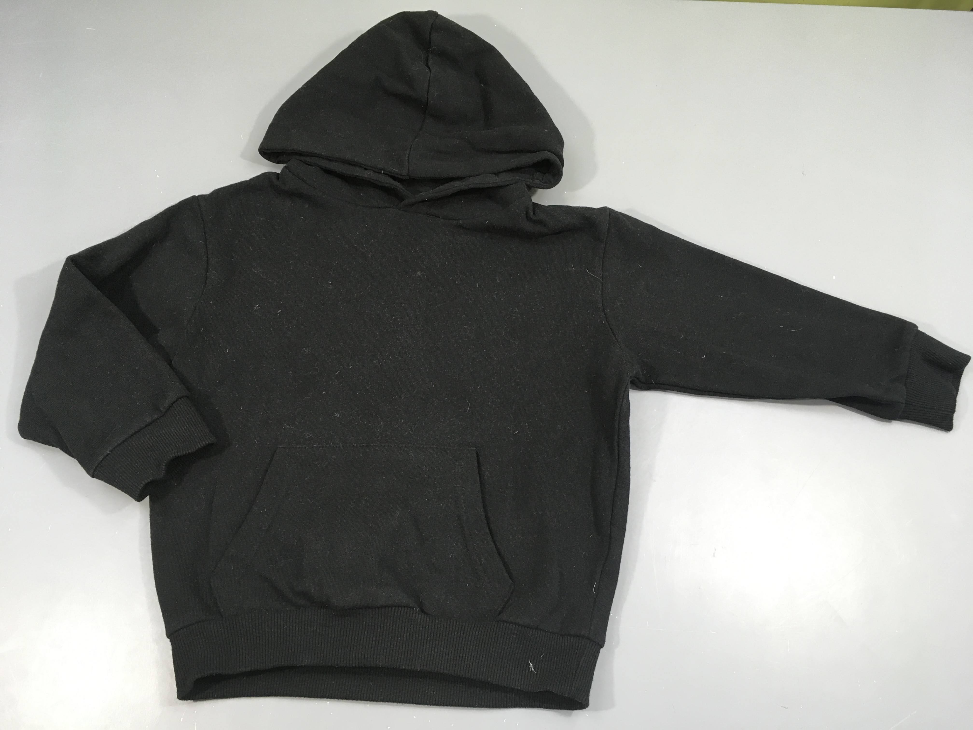 Sweat à capuche noir