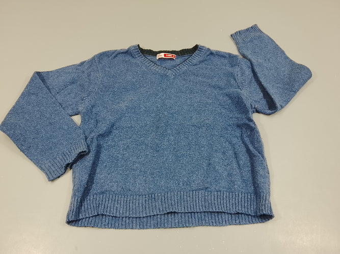 Pull col V bleu chiné, un peu bouloché, moins cher chez Petit Kiwi