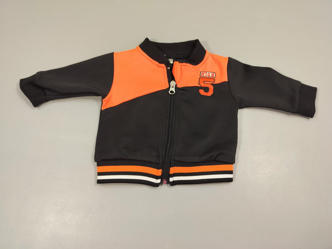 Survêtement de sport zippé noir/ orange "high 5", moins cher chez Petit Kiwi