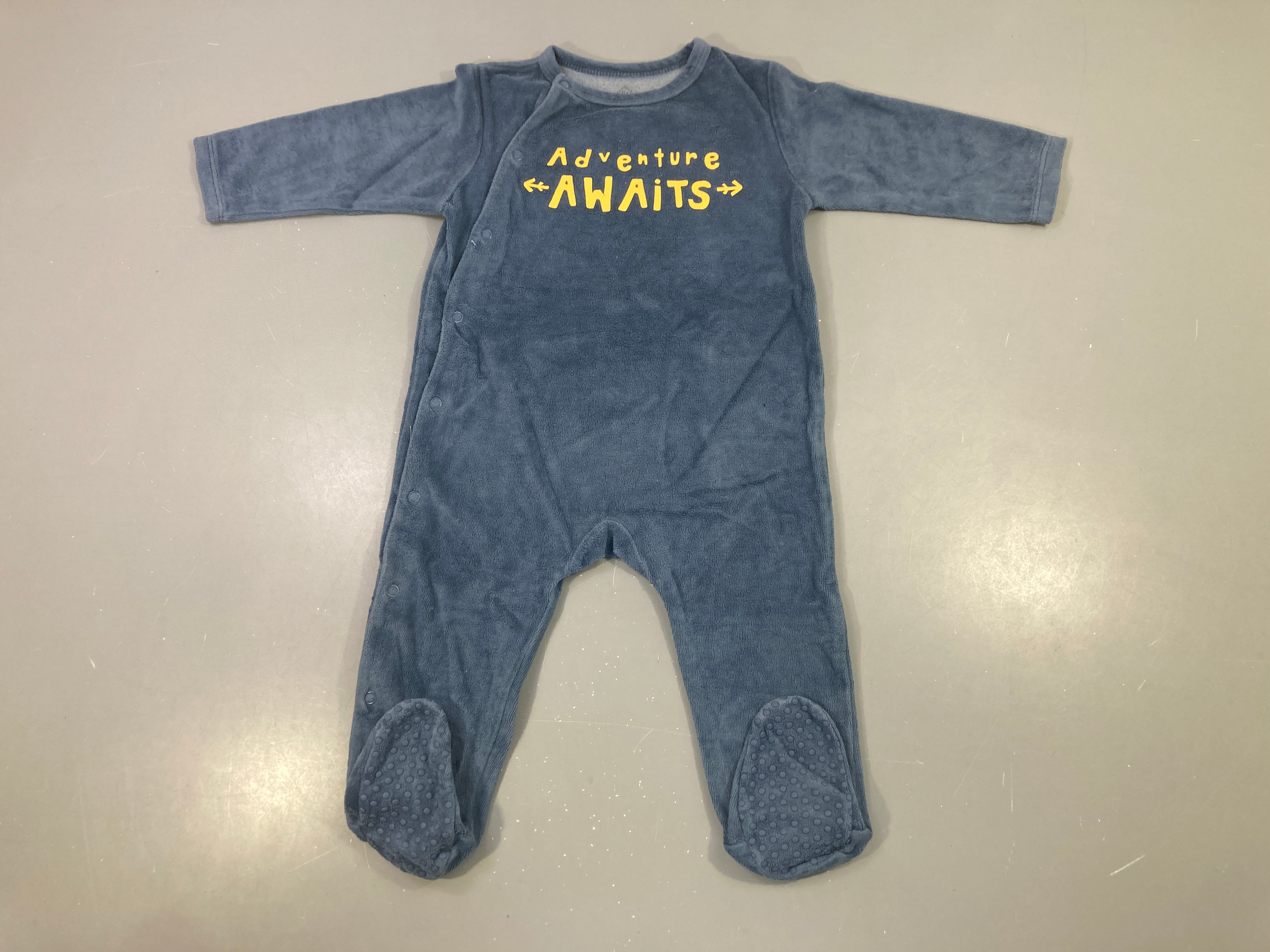 Pyjama velours bleu gris adventure awaits