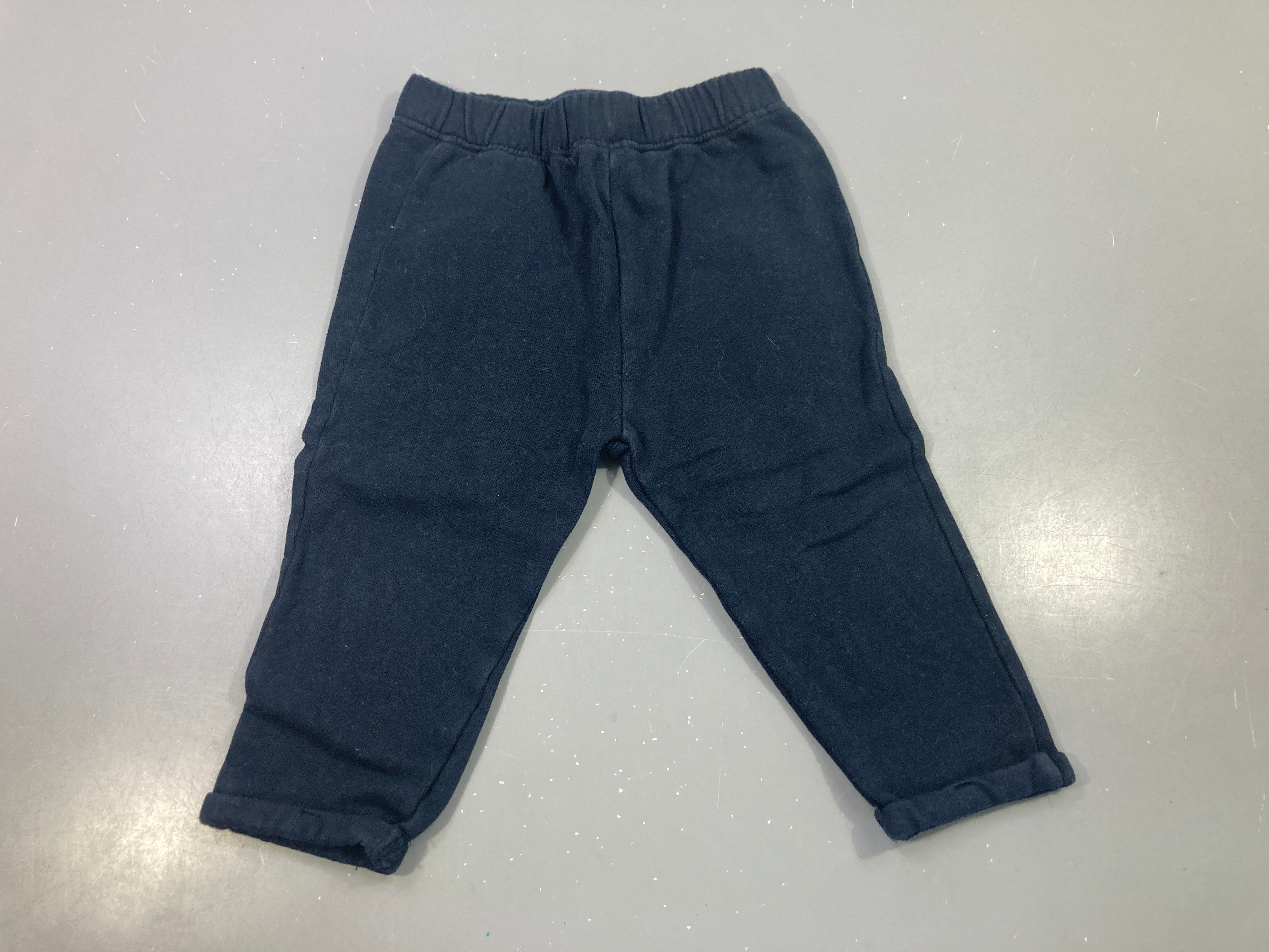 Pantalon jogging bleu marine à revers
