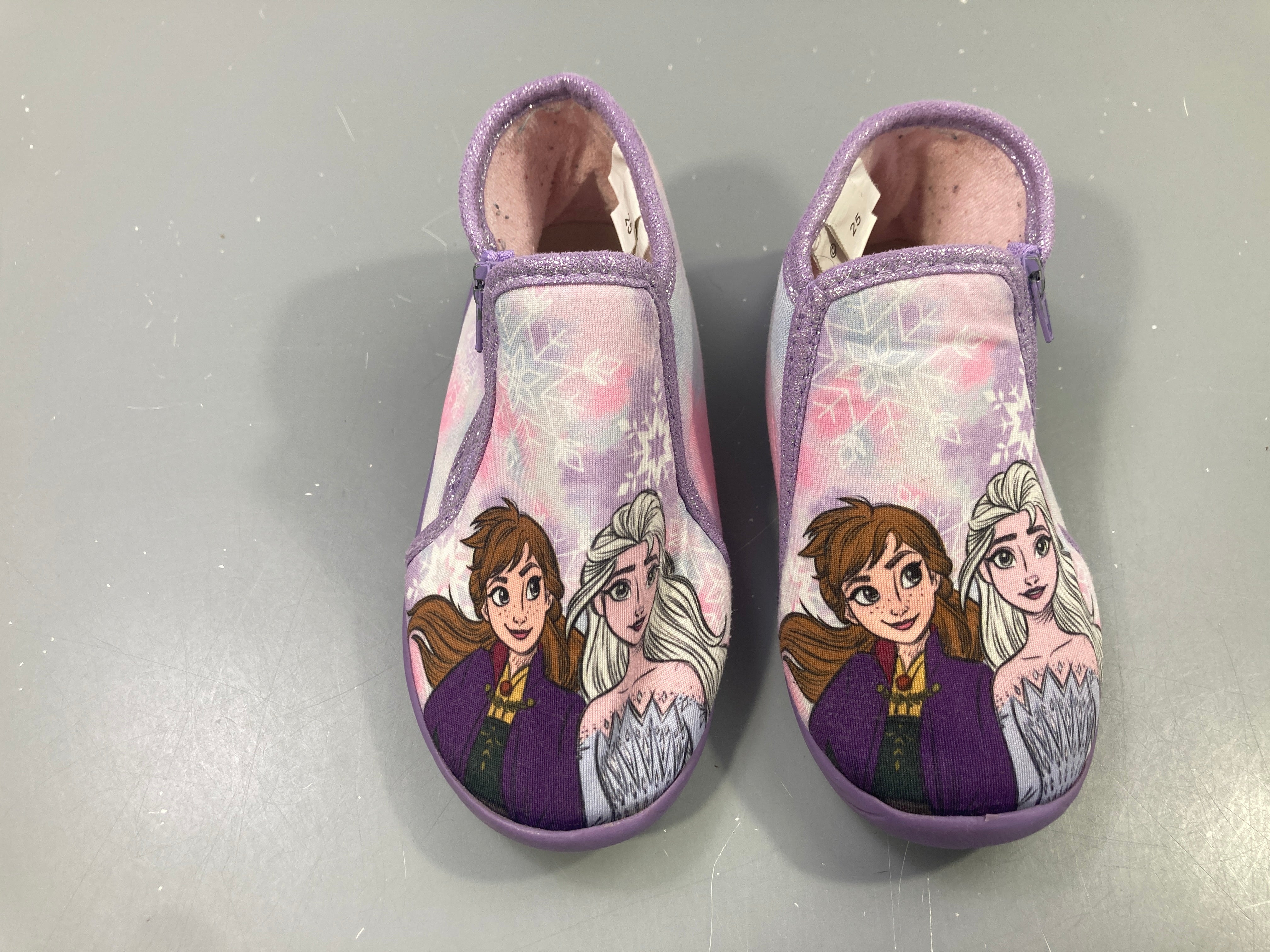 Pantoufles zippées mauve Frozen Elsa Anna