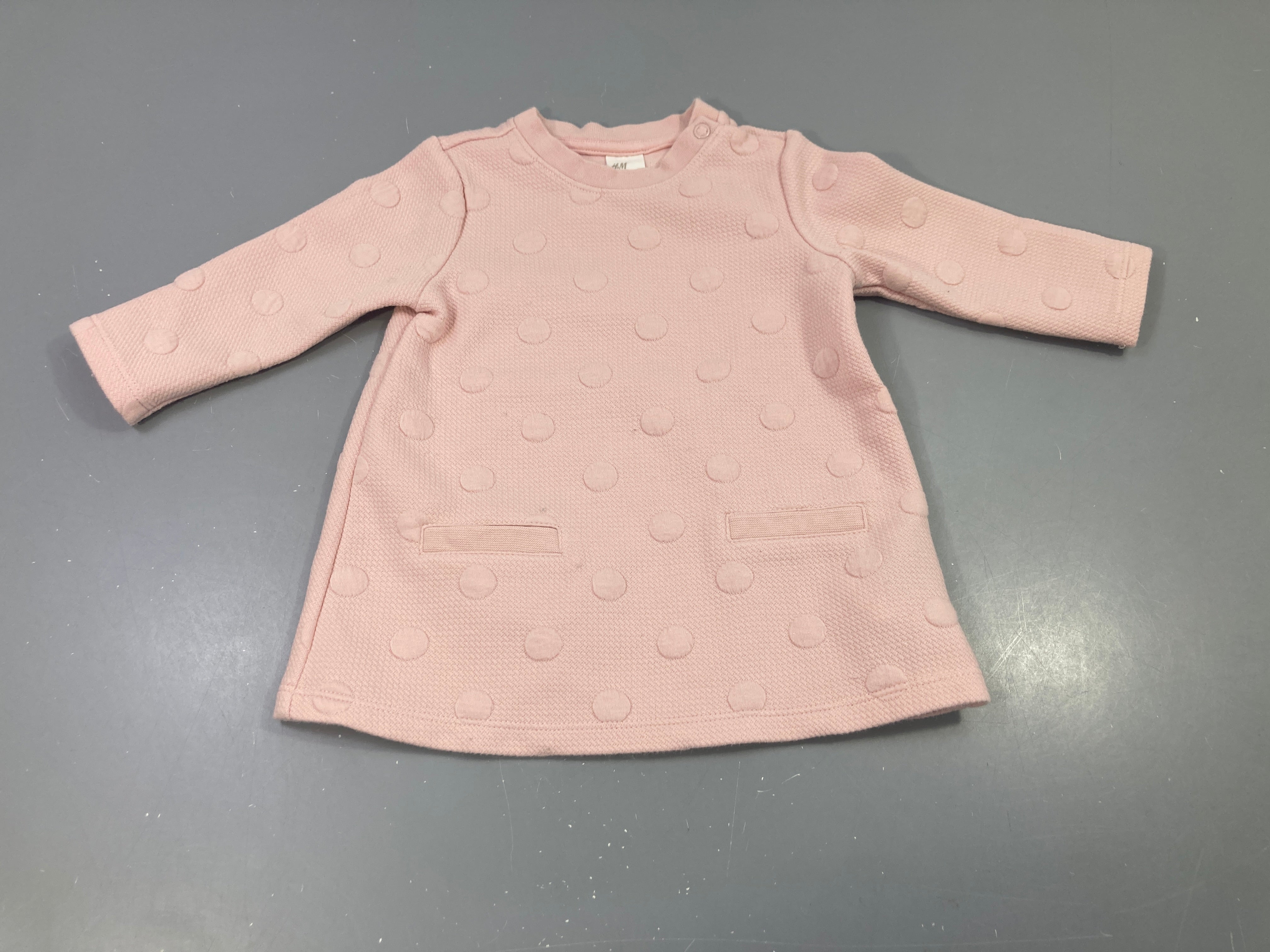 Robe m.l rose pâle pois texturés poches